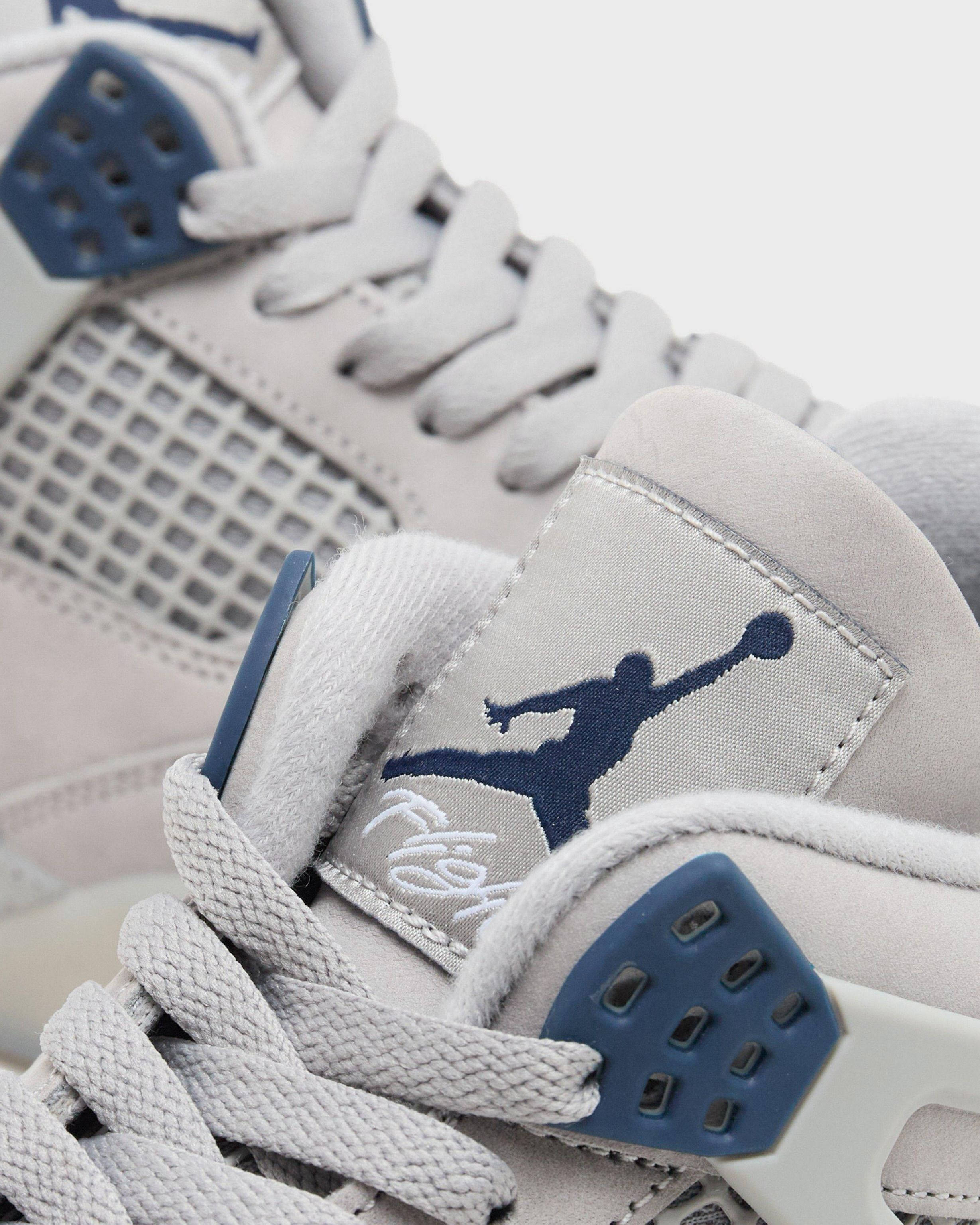 Air Jordan 4 Georgetown