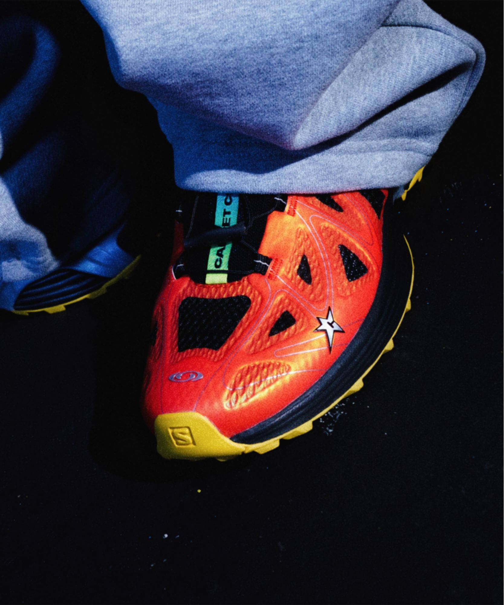 Carpet Company x Salomon XT-Whisper Void Habibi Express Red L45466900 on foot