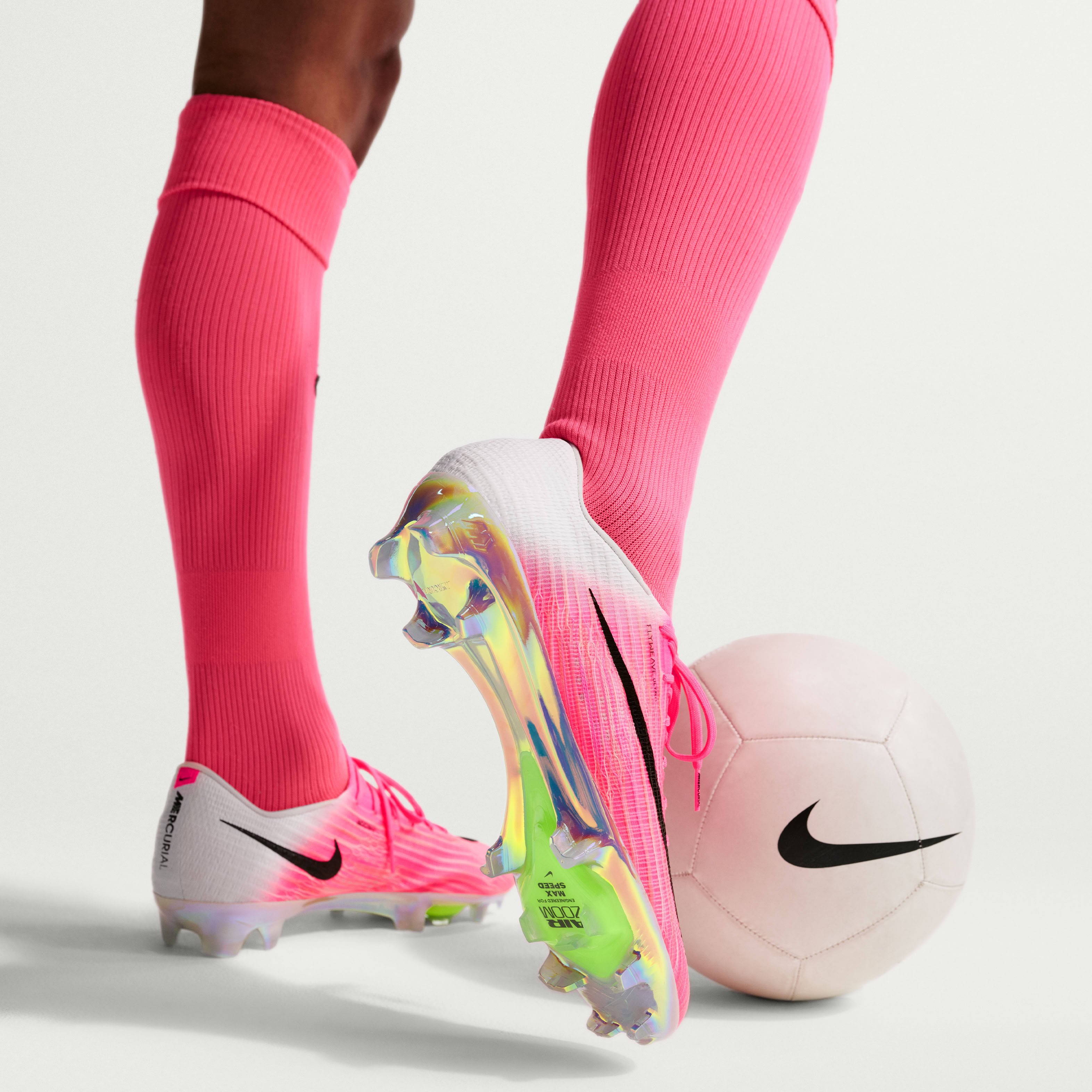 Nike Mercurial Superfly 11 Elite Hyper Pink On Feet