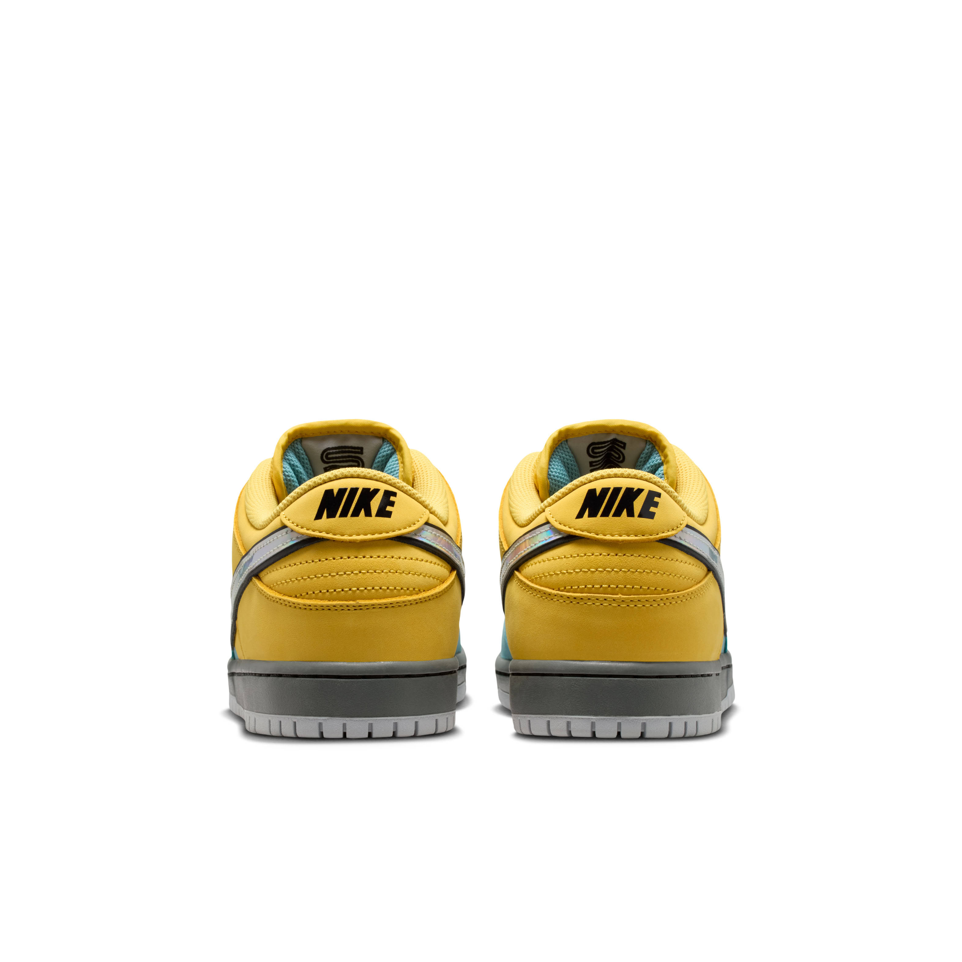 Nike SB Dunk Low Pro Muni Fast Pass Heel