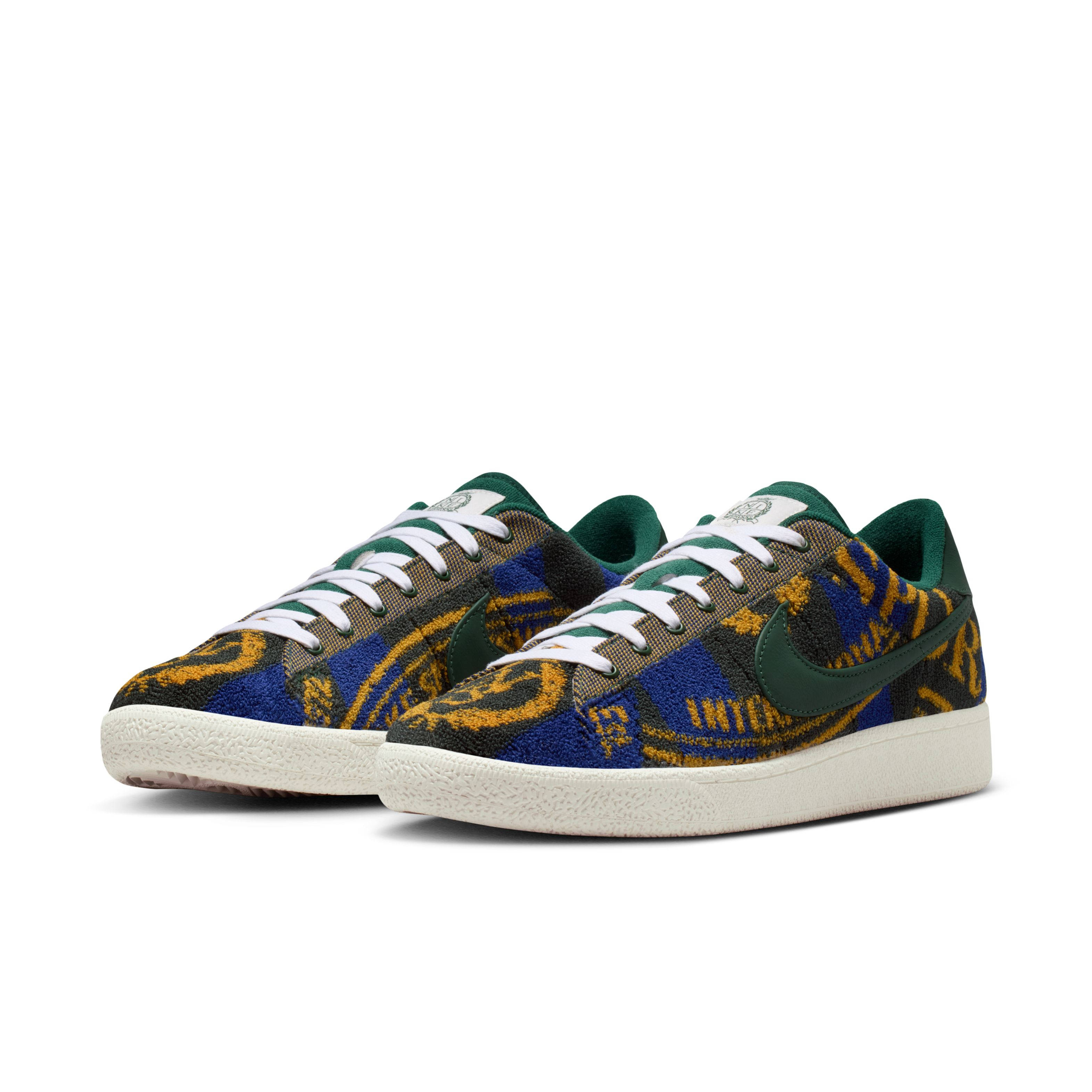 Nike Tennis Classic Fir White Multi IR1114-300 front