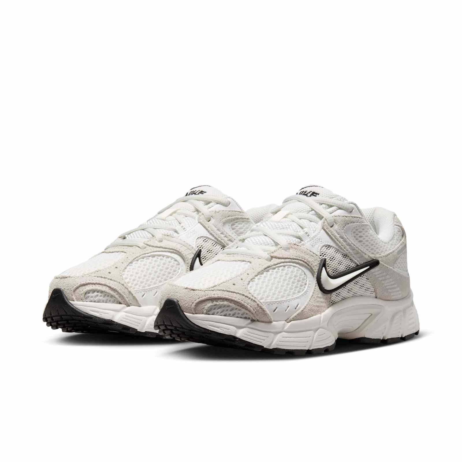 Nike V5 RNR Suede White Photon Dust IX0197-105 front