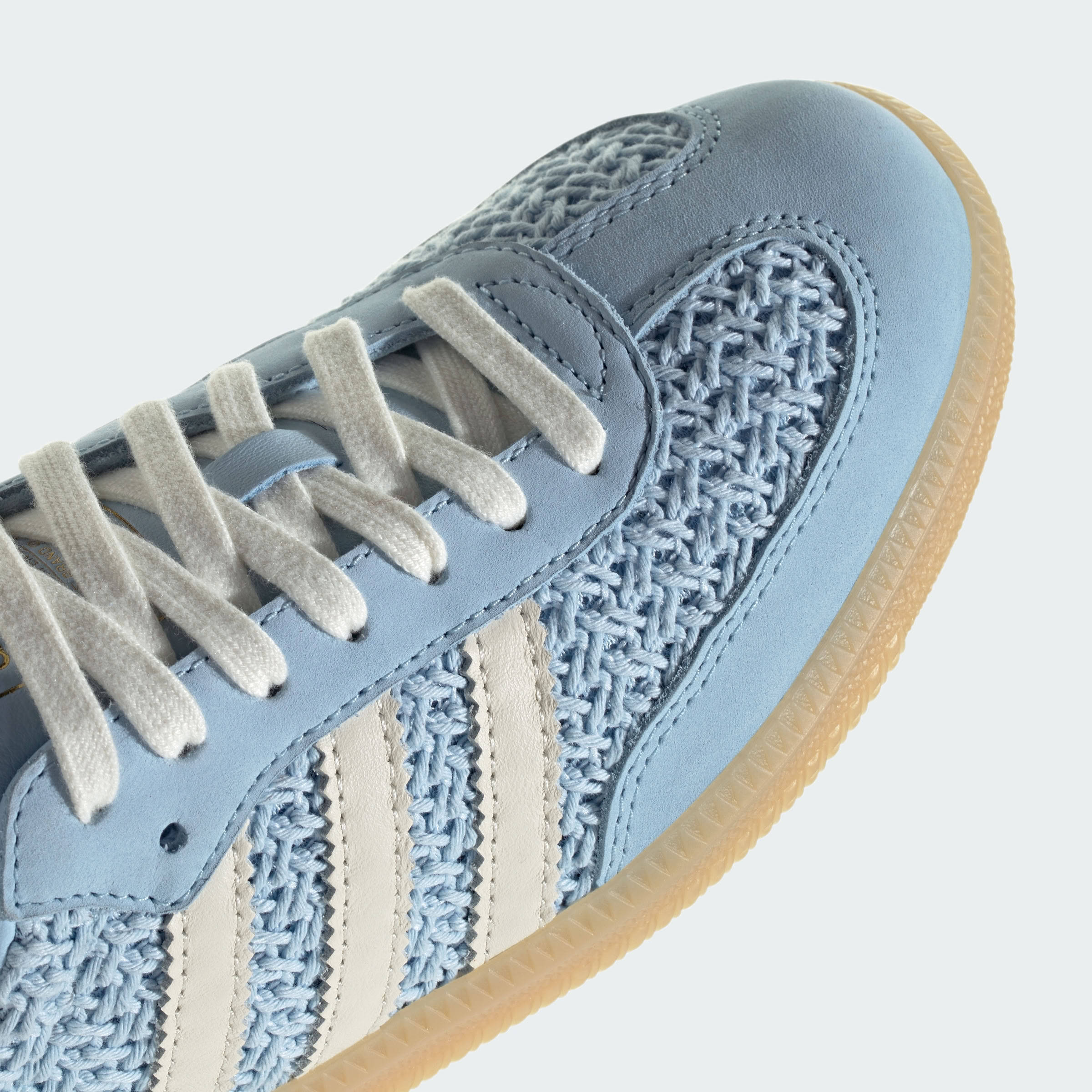 adidas Samba OG Clear Sky Detail 1