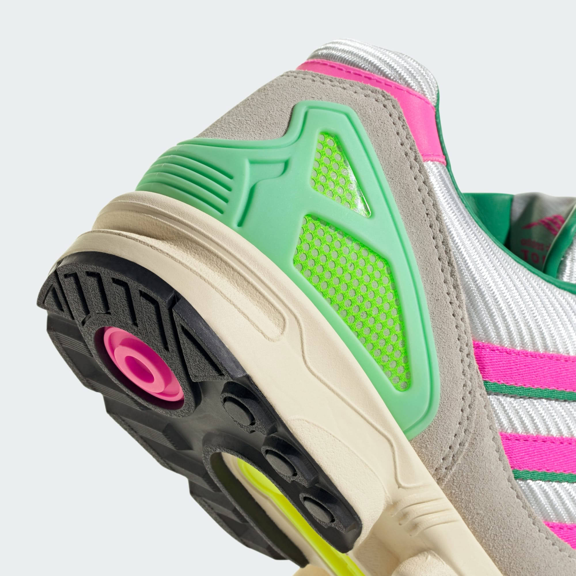 adidas ZX 8000 MIG Off White Pink Detail 1