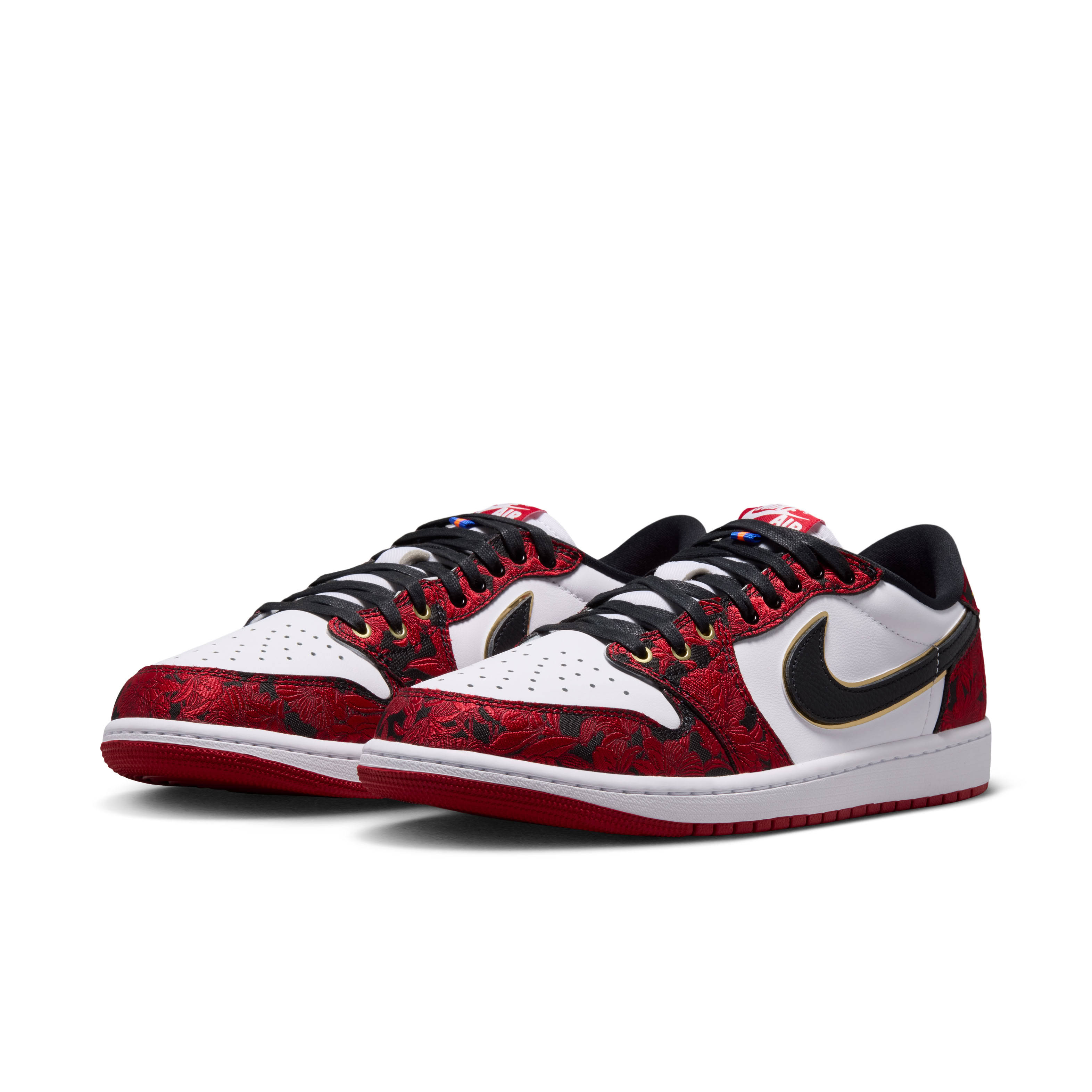 Air Jordan 1 Low OG Last Dance at the Garden Pair
