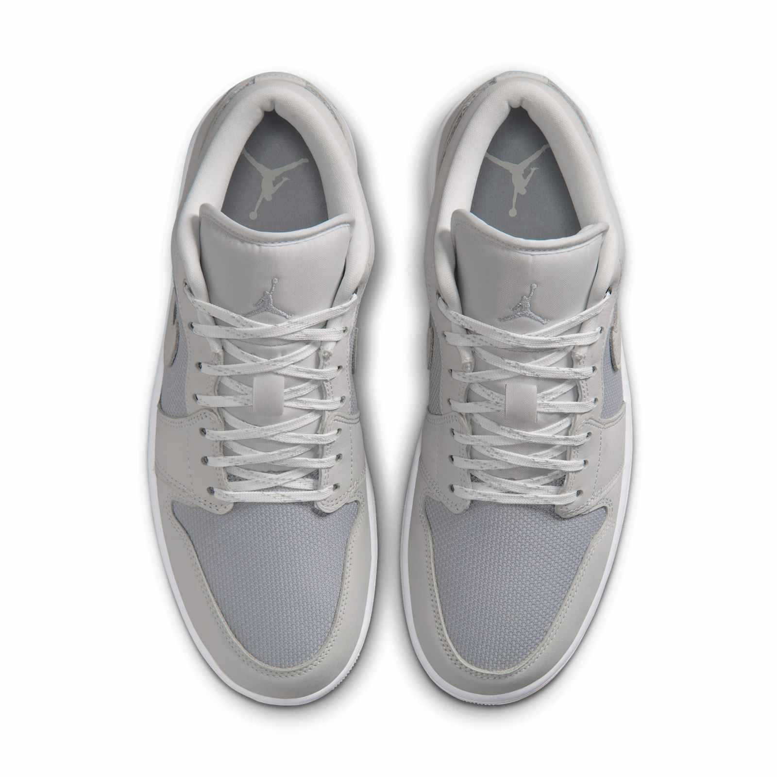 Air Jordan 1 Low Soft Pearl Grey IO2049-100 middle