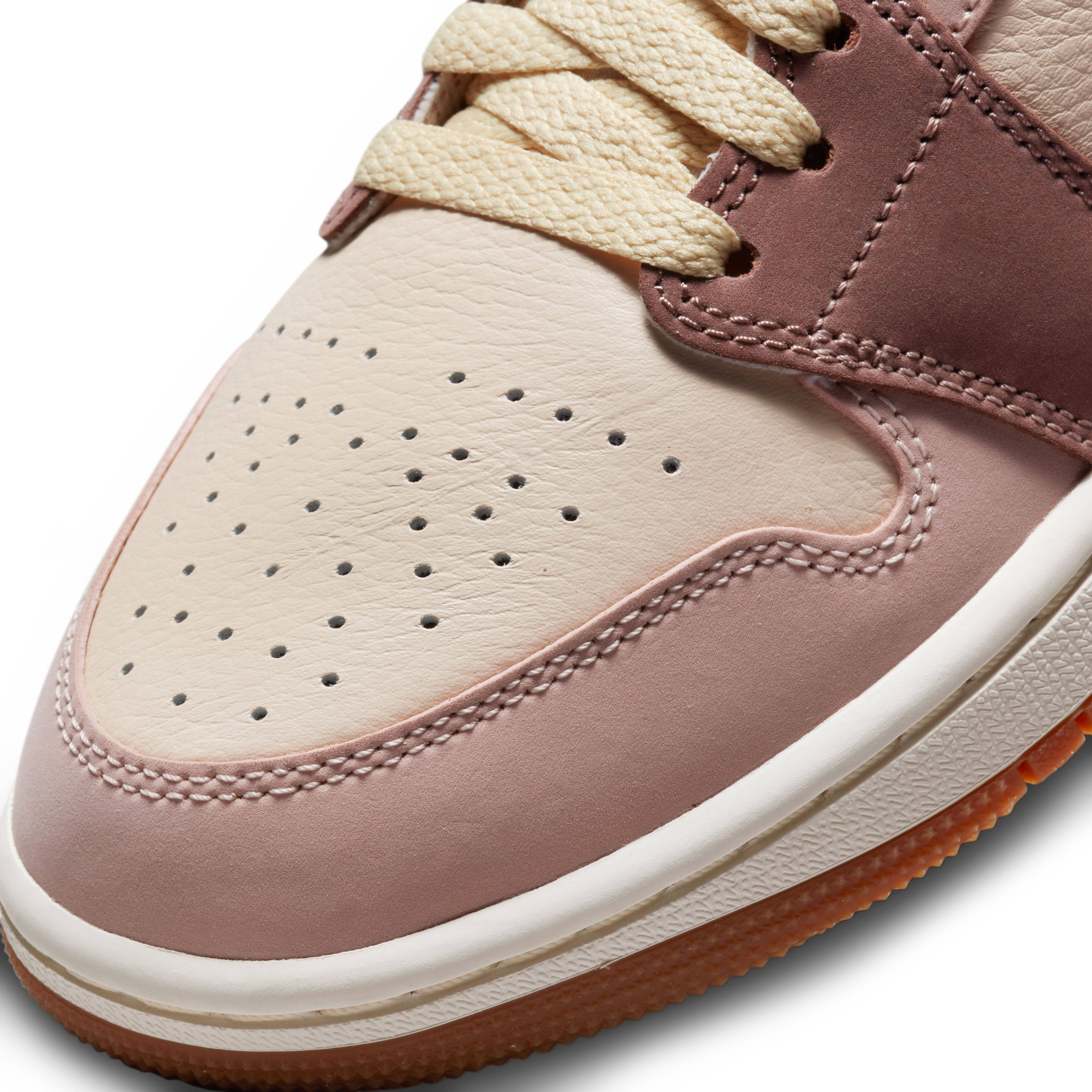 Air Jordan 1 Mid SE Smokey Mauve Dark Pony Detail