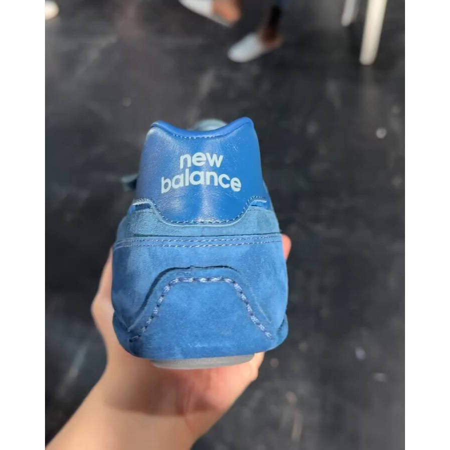 AURALEE x New Balance 574 Blue back