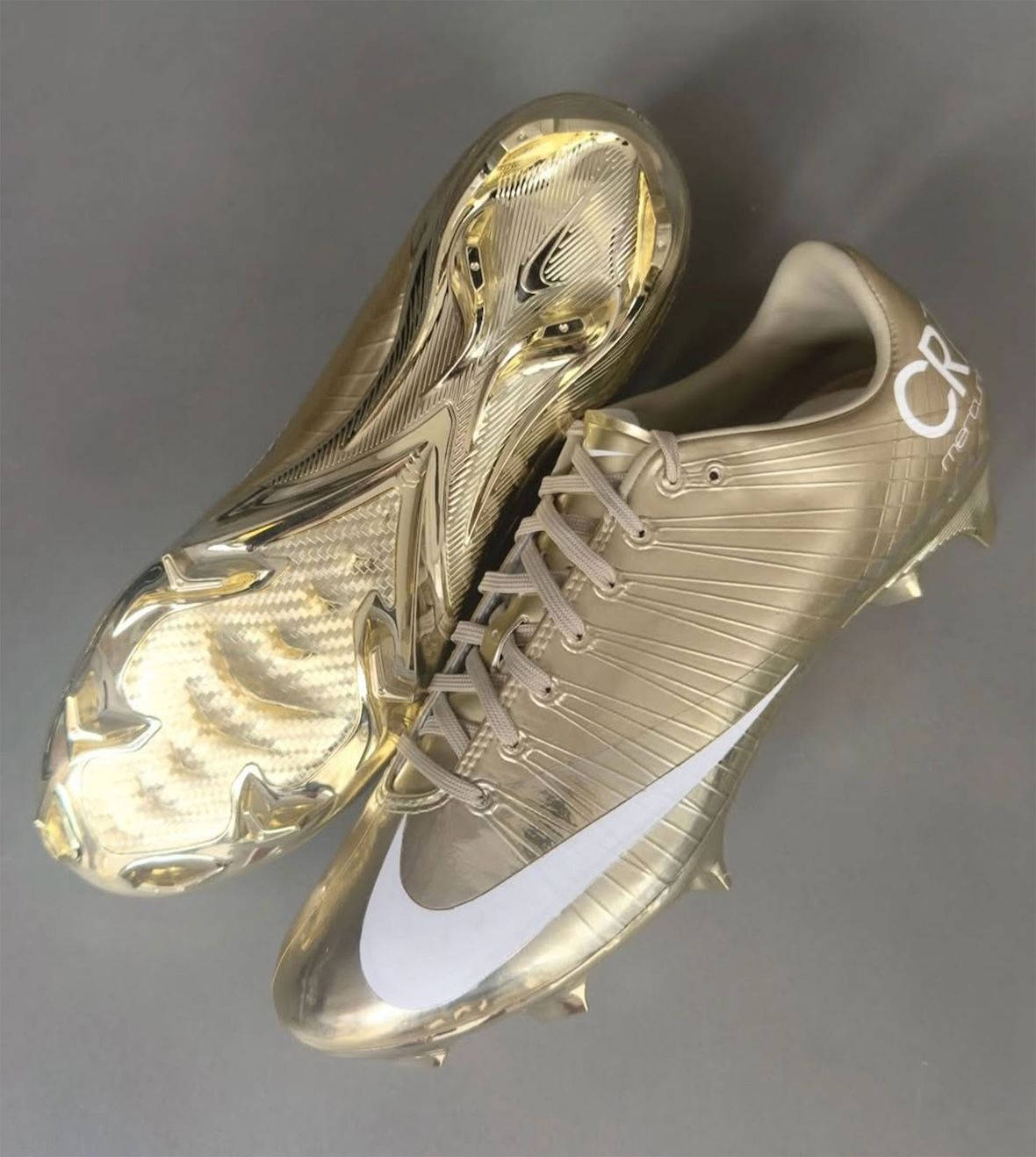 Cristiano Ronaldo x Nike Mercurial Superfly 1 RGN Gold IQ2995-900 side