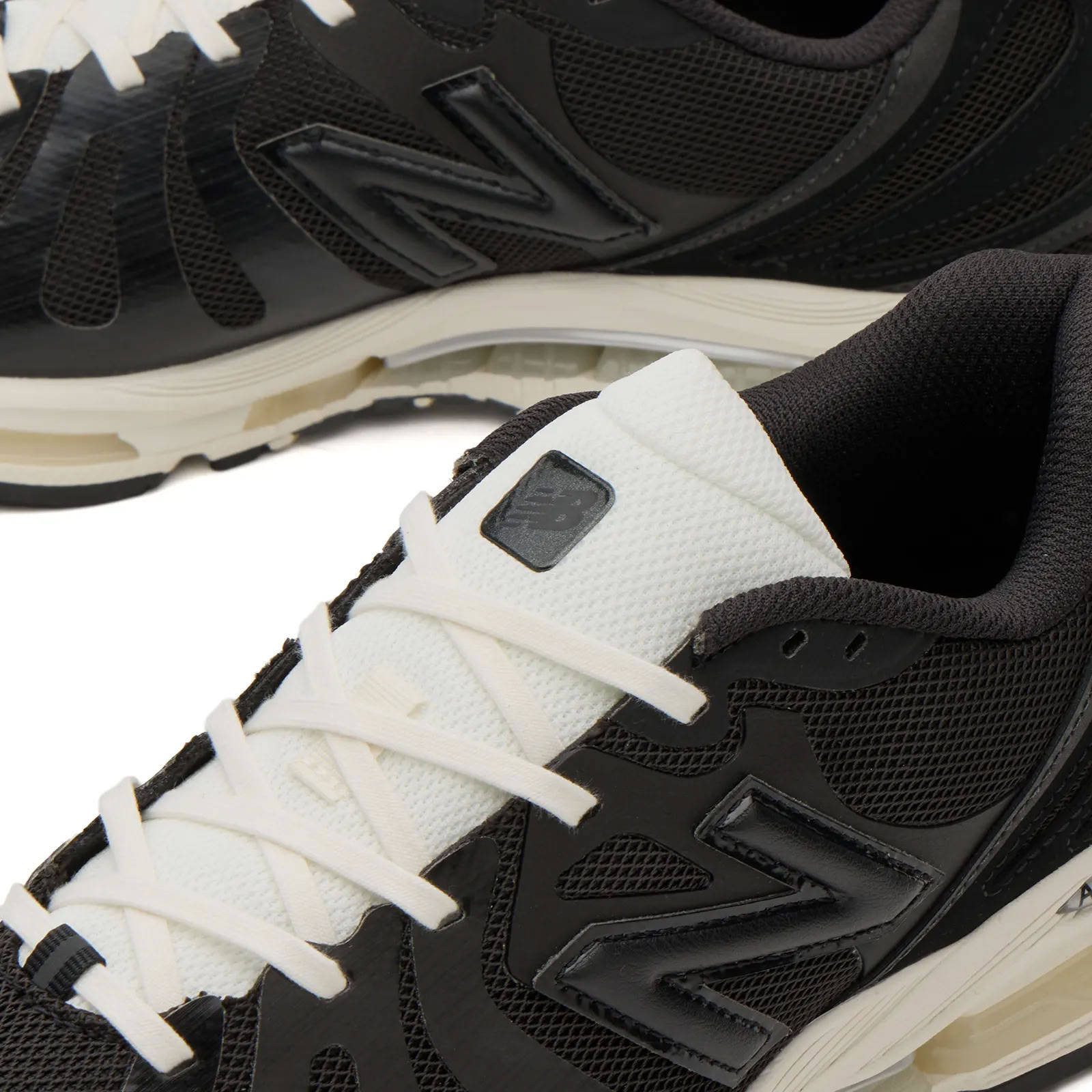 JJJJound x New Balance 1890 Black White Detail