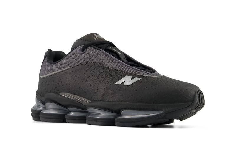 New Balance 2000 Sleek Black front