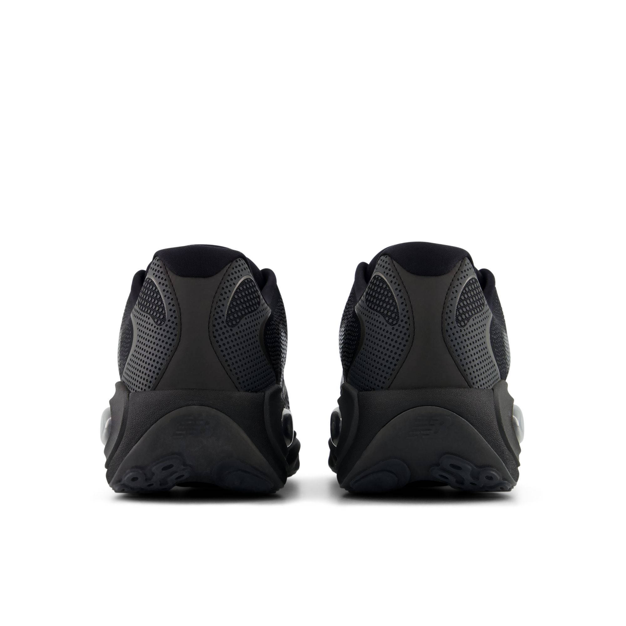 New Balance AC Runner Black MACR13XO back