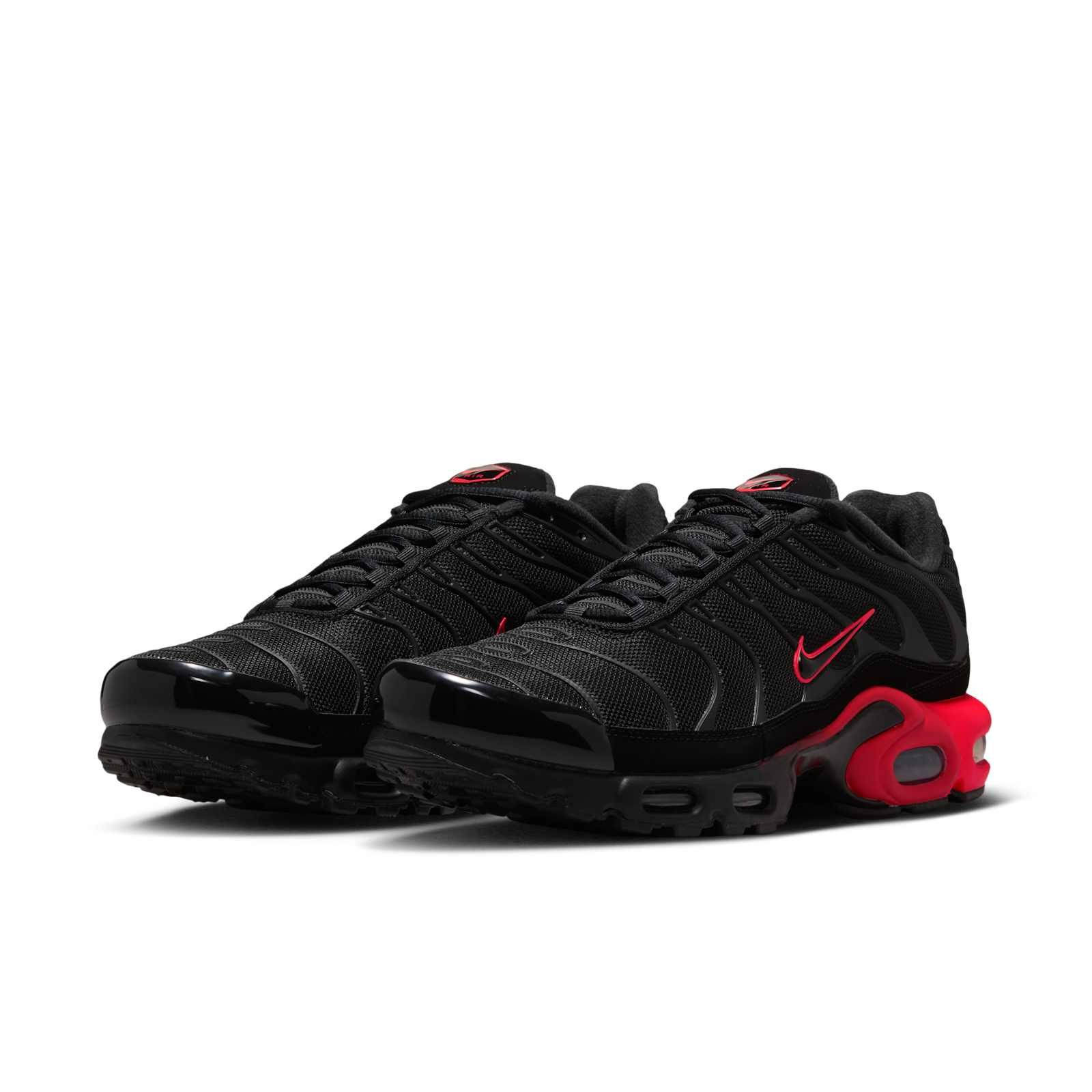 Nike TN Air Max Plus Black Bright Crimson IX0385-001 front