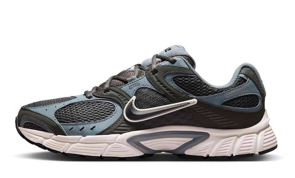 Nike V5 RNR Black Newsprint IO7835-002