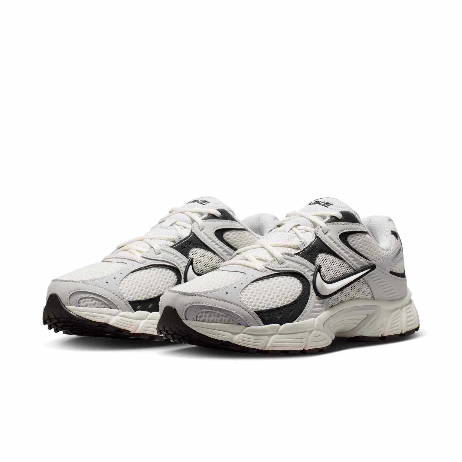 Nike V5 RNR Sail Vast Grey IO7835-100 front