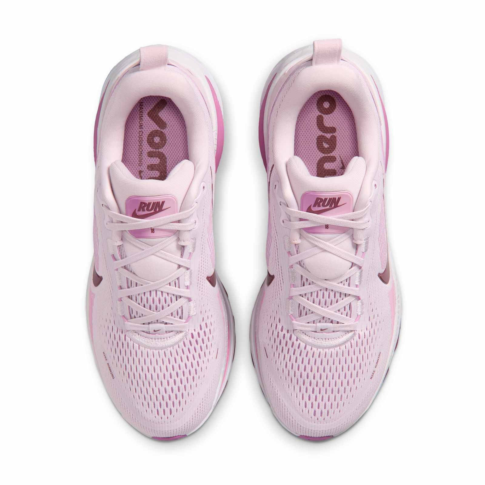 Nike Vomero 18 Bleached Lilac Pink HM6804-500 middle (1)
