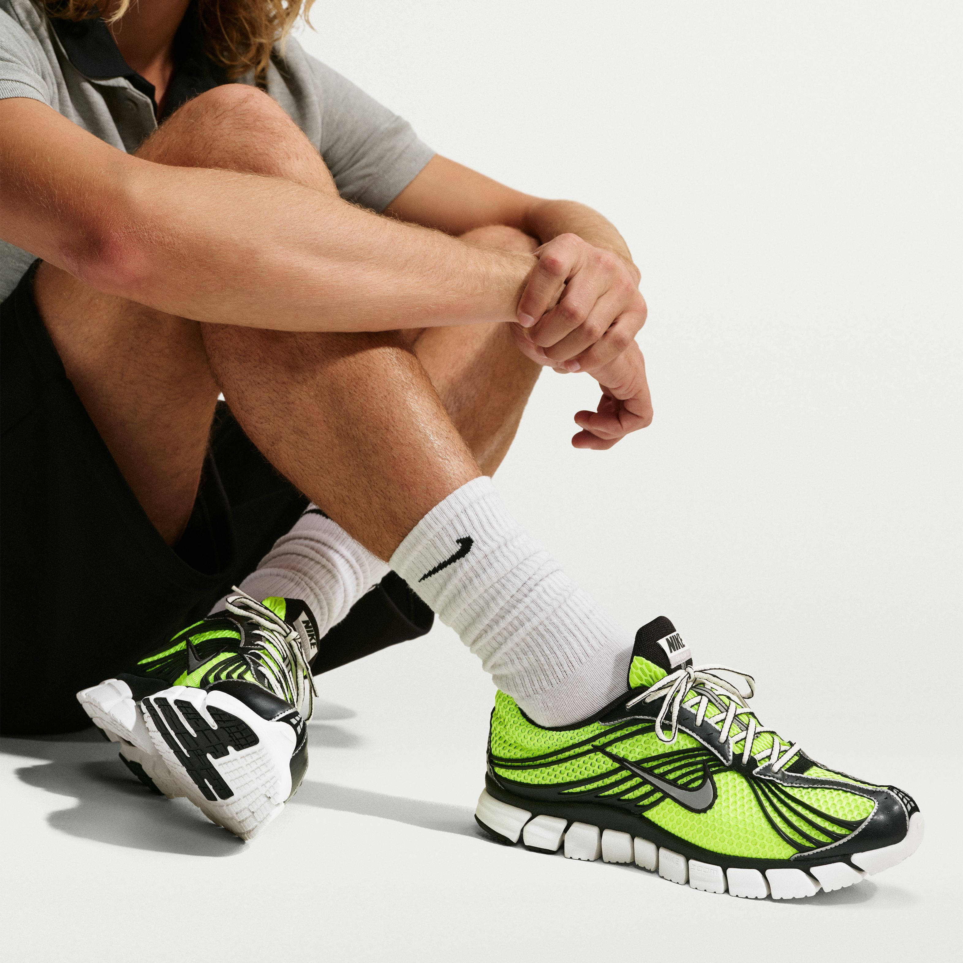 Nike Zoom Skylon 11 Volt IU1869-700 on foot