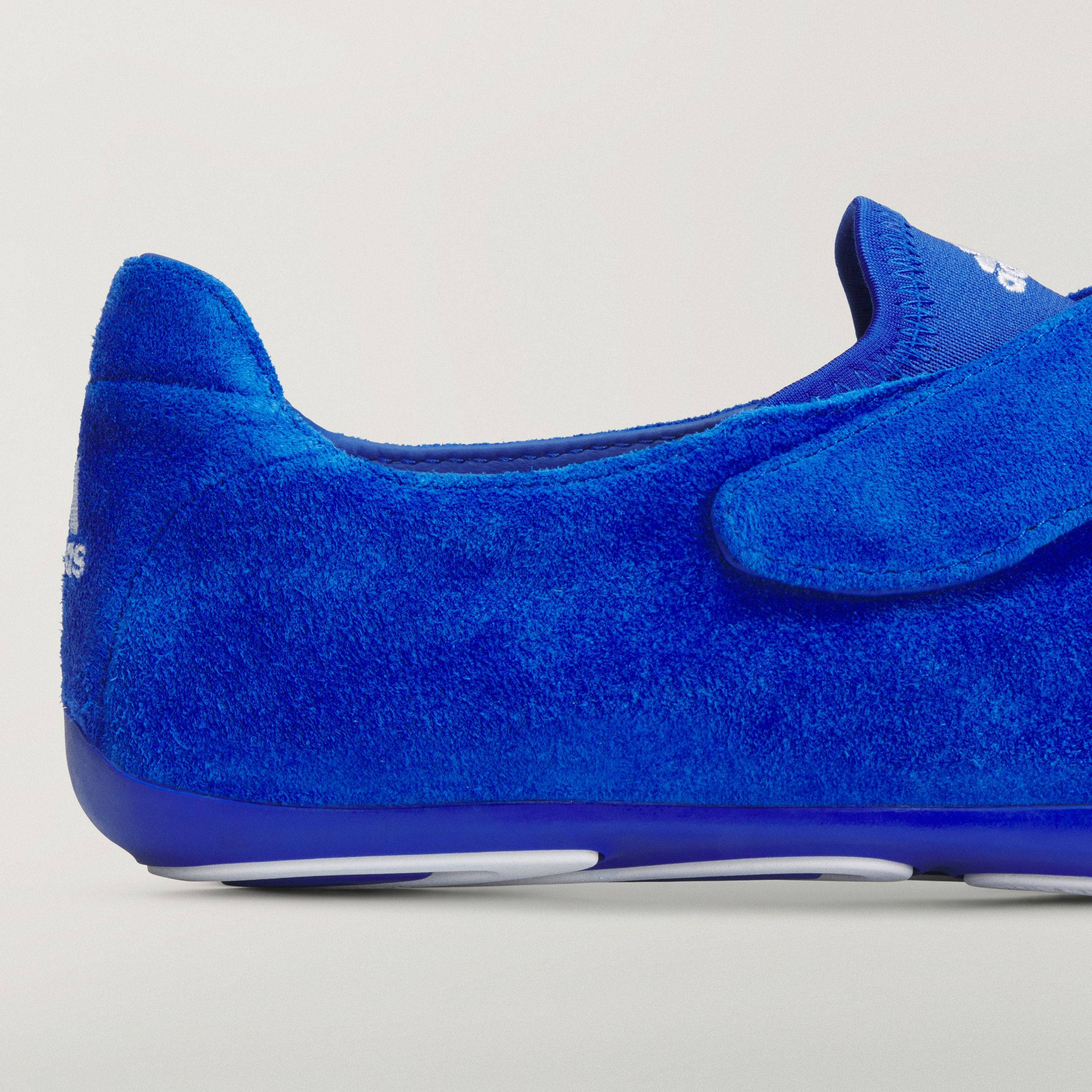 Pharrell x adidas Virginia Vario Flat Earther Suede Blue KJ9380 heel