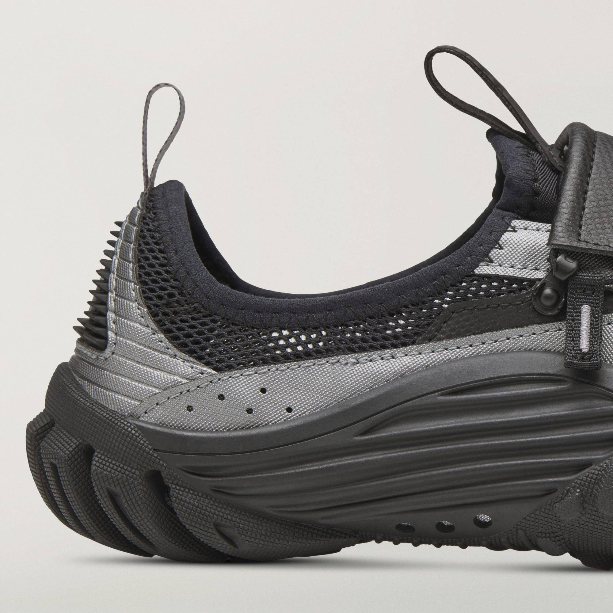 Pharrell x adidas Watermoc Starfish Black heel