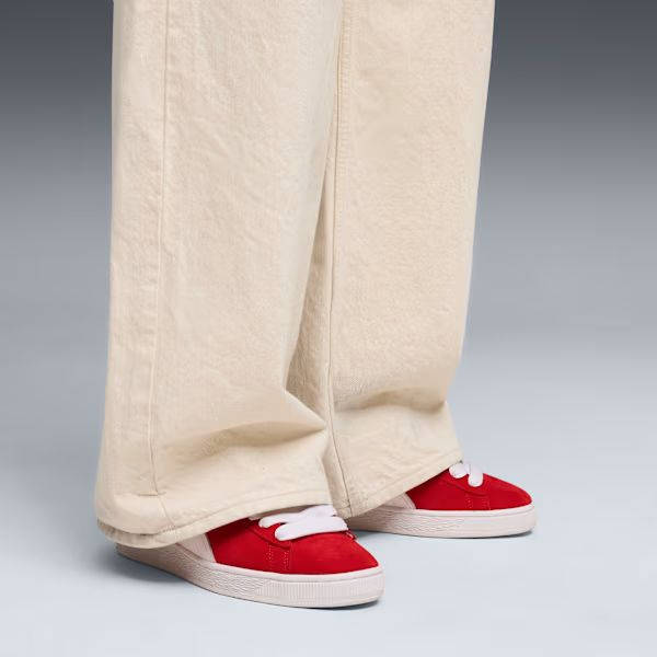 PUMA Suede Classic Red White 399781-02 on foot