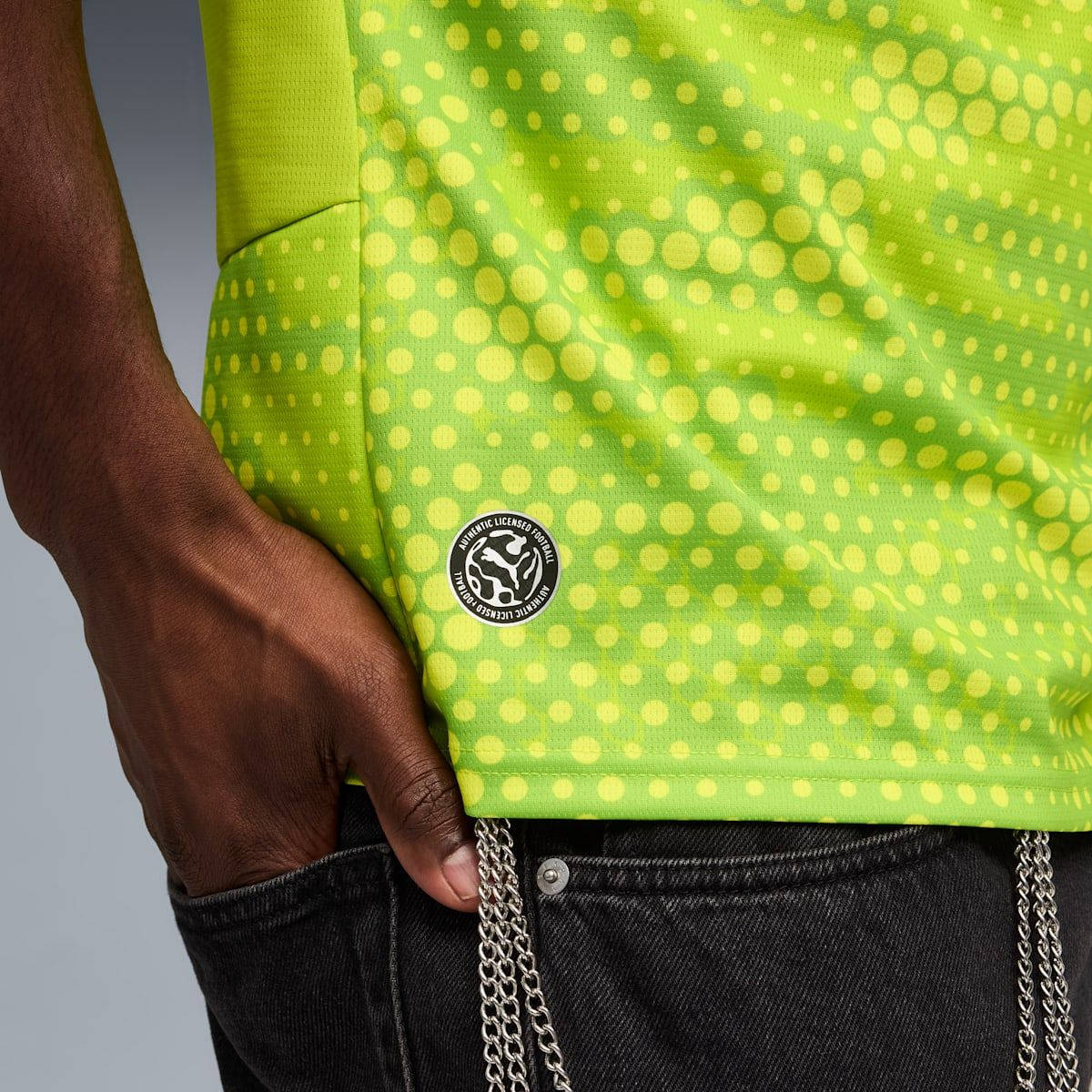 SALEHE BEMBURY x GHANA x PUMA Goalkeeper Jersey Lime 787099-88 branding