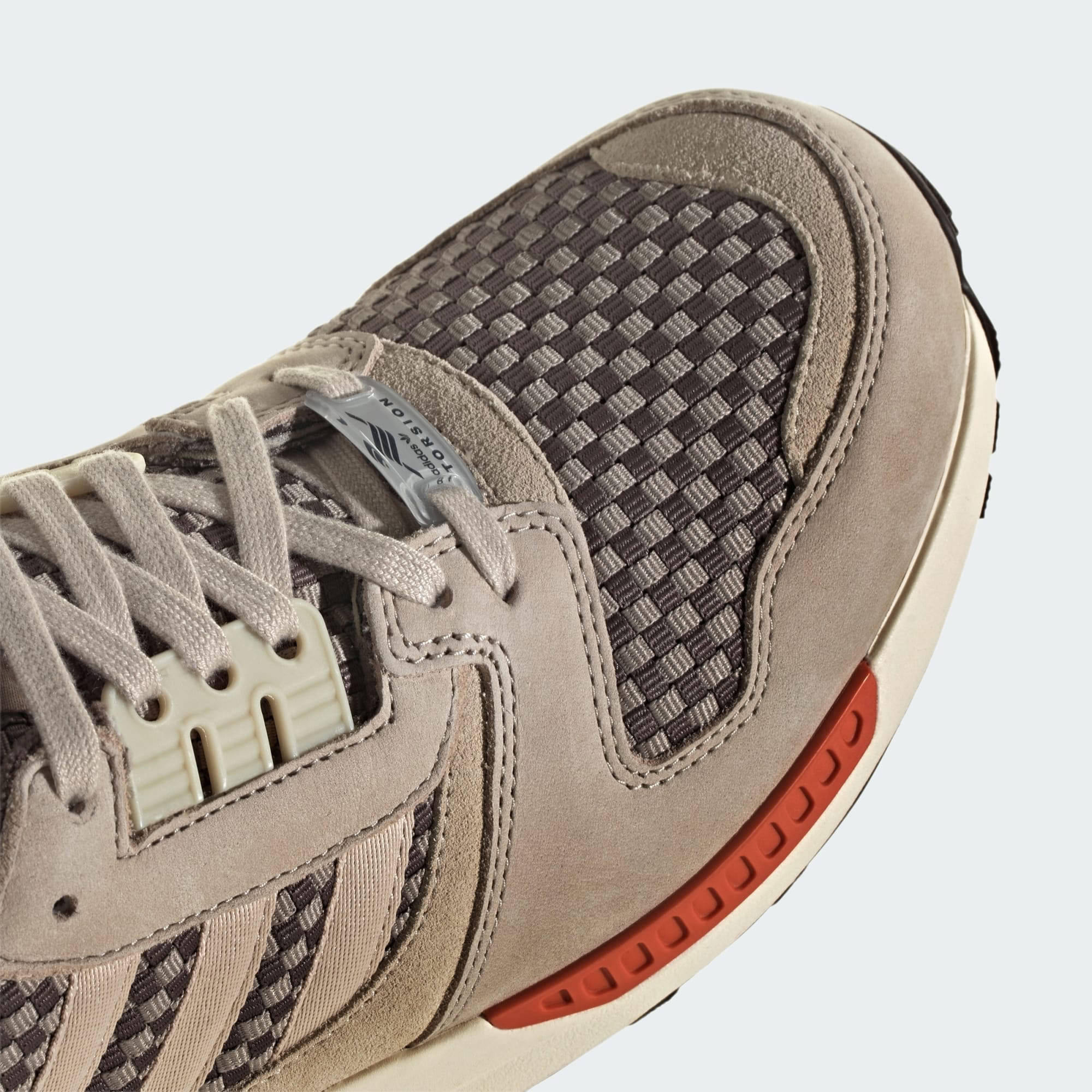 adidas ZX 8000 Dust Sand Detail 1