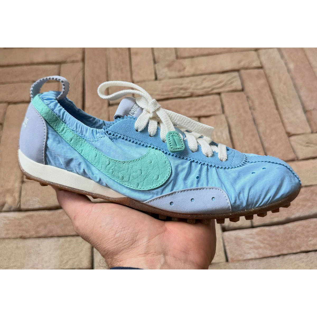 Jacquemus Nike Moon Shoe Emerald Rise HV8547-300 on hand