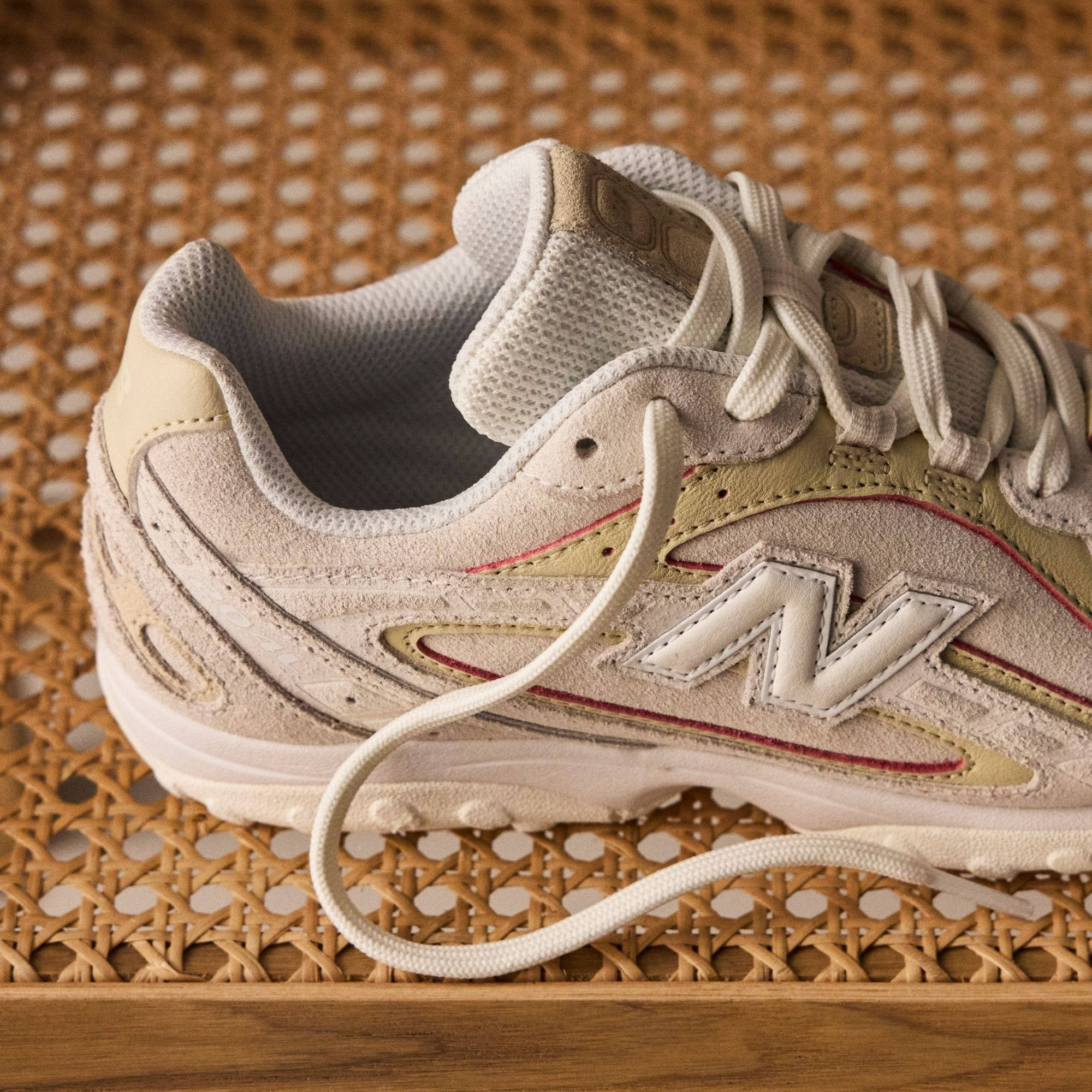 New Balance 204L Sea Salt Bone Pink U204LSC side