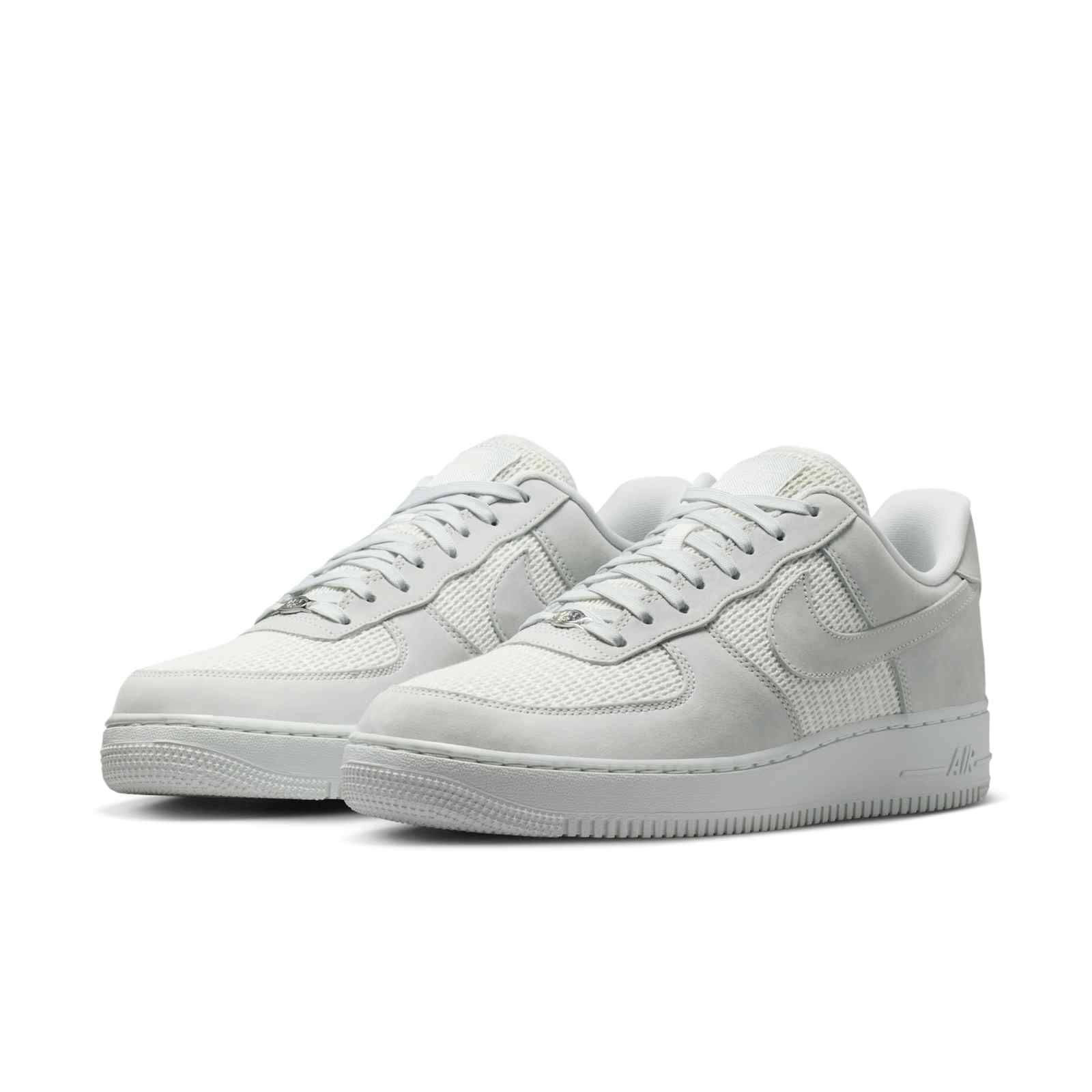 Nike Air Force 1 07 LV8 Off White Summit White II9807-100 front