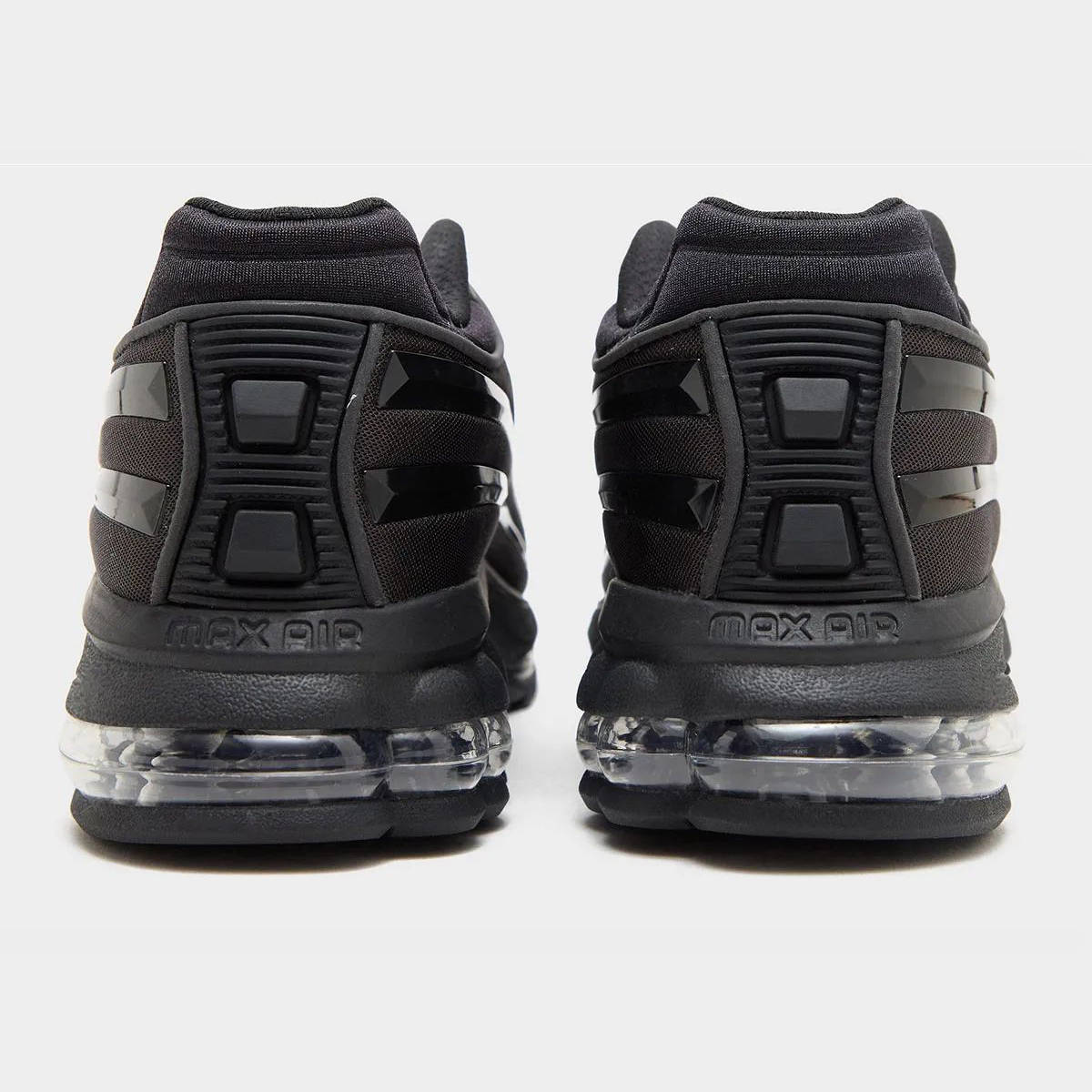 Nike Air Max 2000 Triple Black back