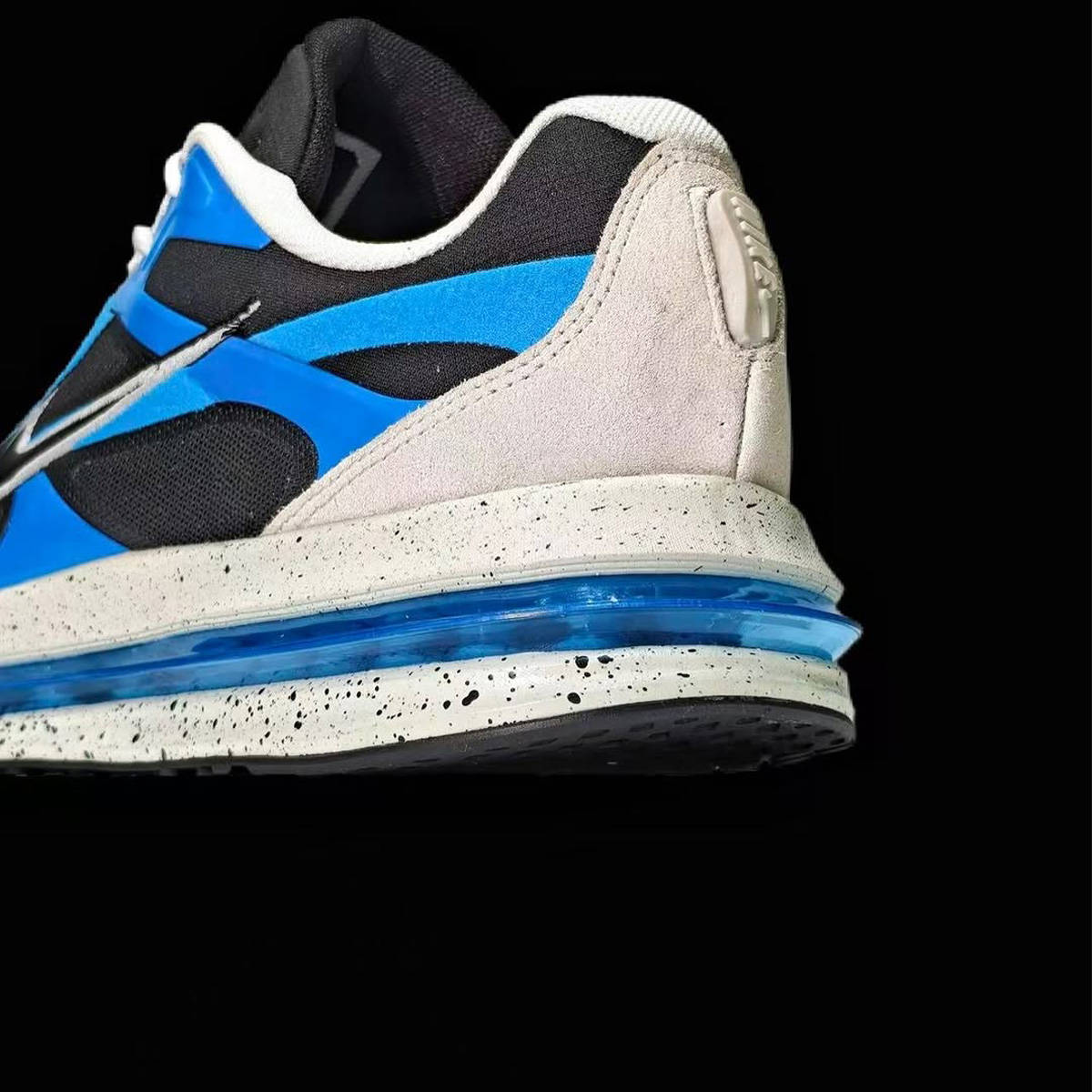 Nike Air Max 2026 Blue White First Look Heel