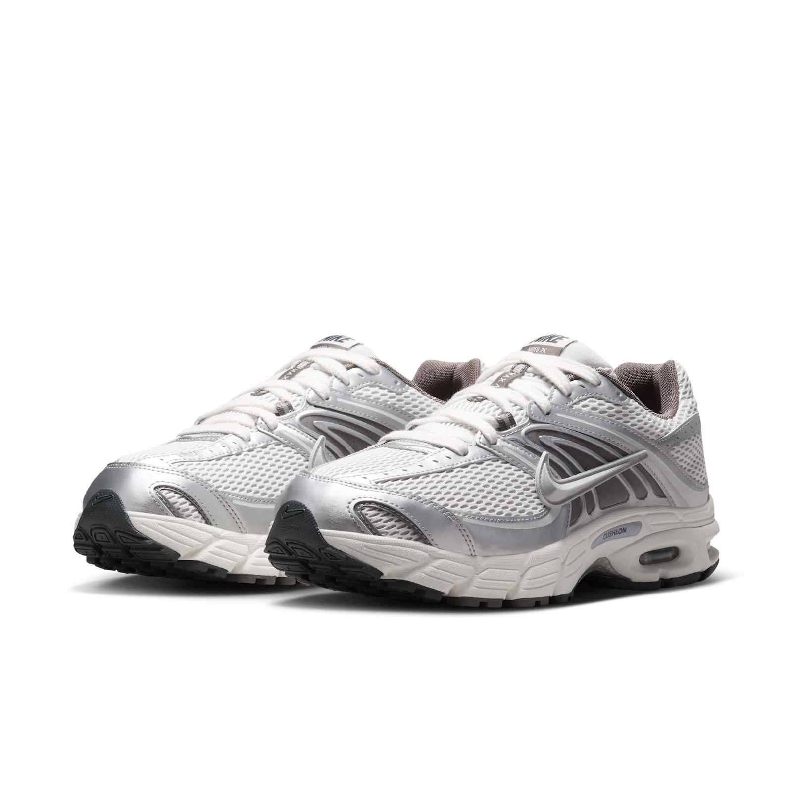 Nike Air Max Moto 2K Platinum Tint Sail IV5759-094 front