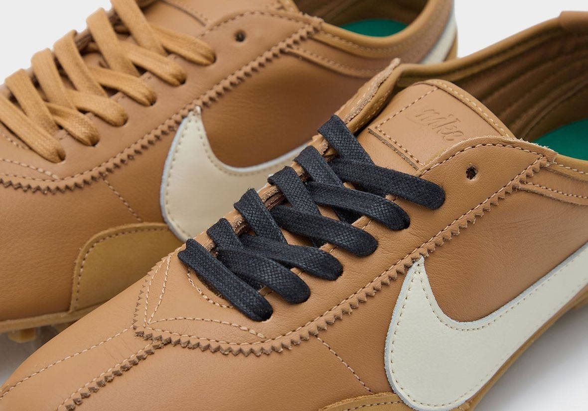 Nike Moon Shoe OG Leather SP Flax Pale Ivory IU3162-200 tongue