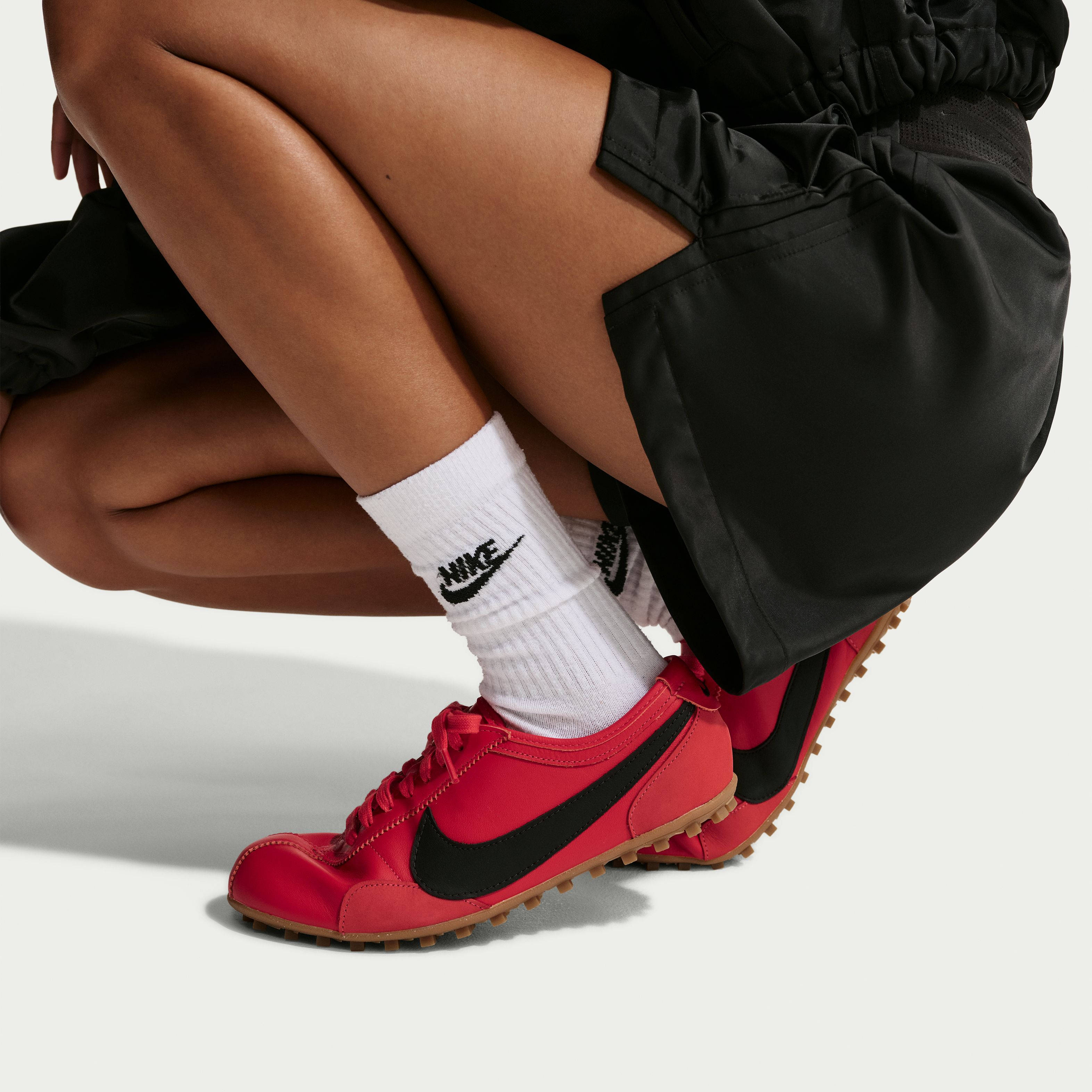 Nike Moon Shoe OG Leather SP Red Black on foot