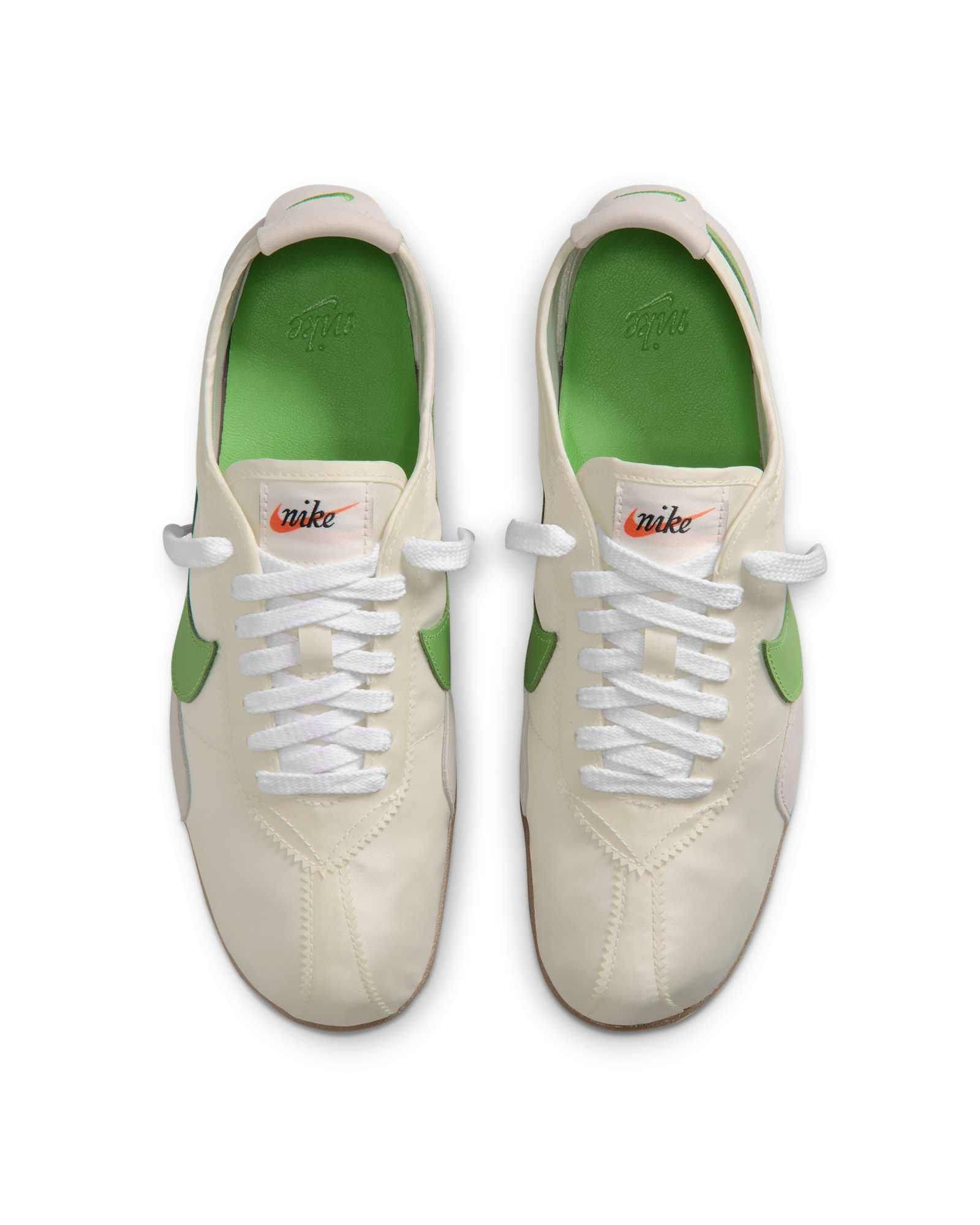 Nike Moon Shoe OG SP Sail Chlorophyll II0407-102 middle