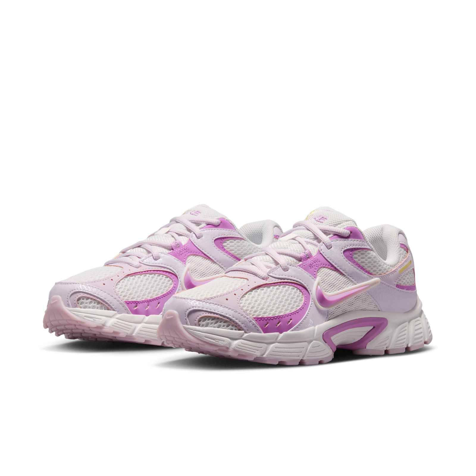 Nike V5 RNR Bleached Lilac White IV5522-100 front