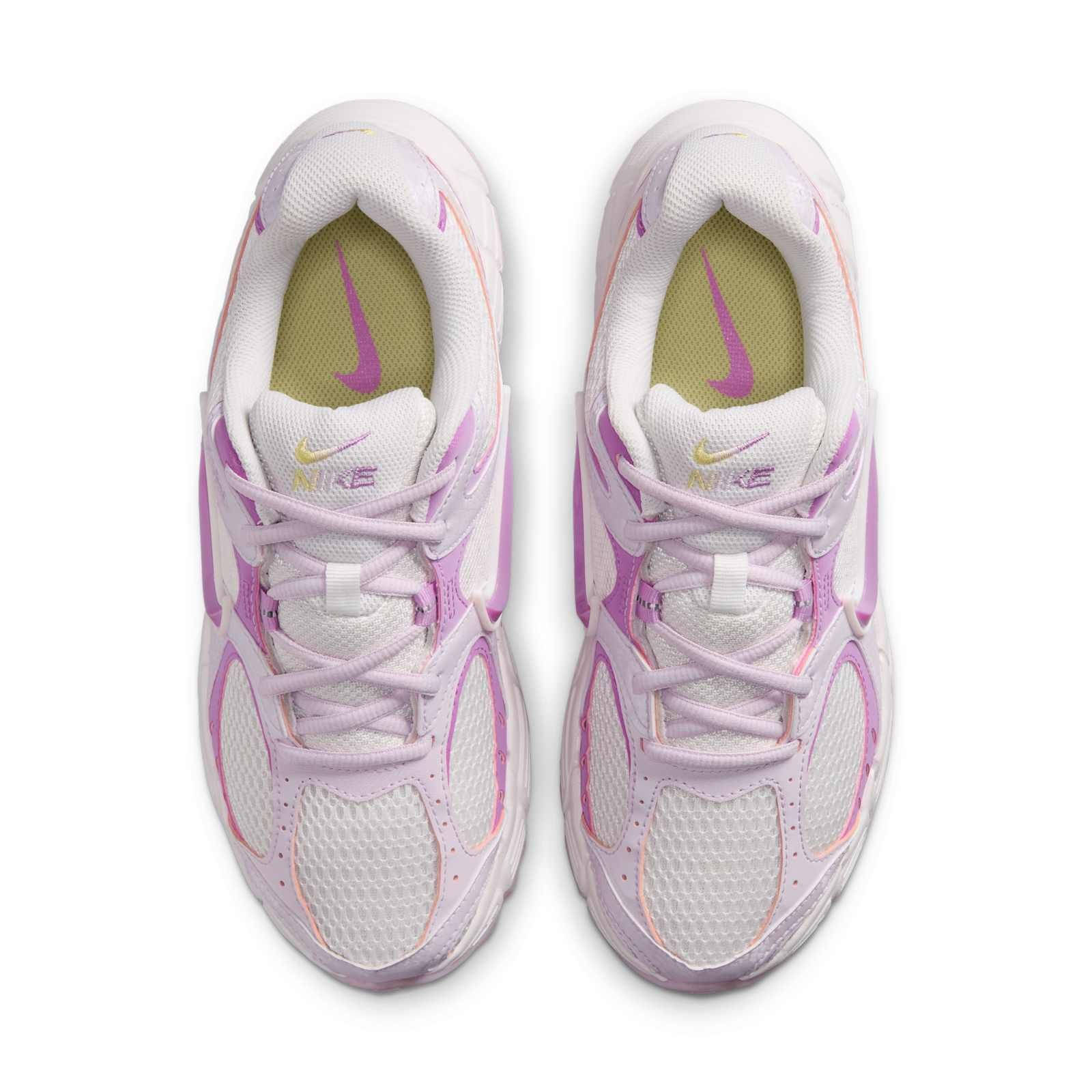 Nike V5 RNR Bleached Lilac White IV5522-100 middle