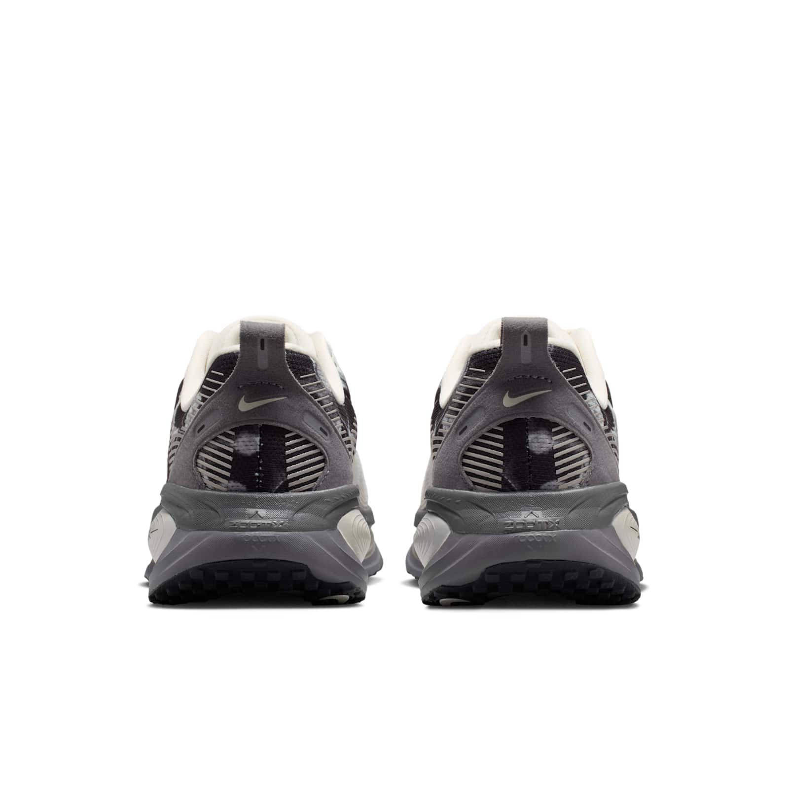 Nike Vomero 18 SE Phantom Sail IF4463-002 back