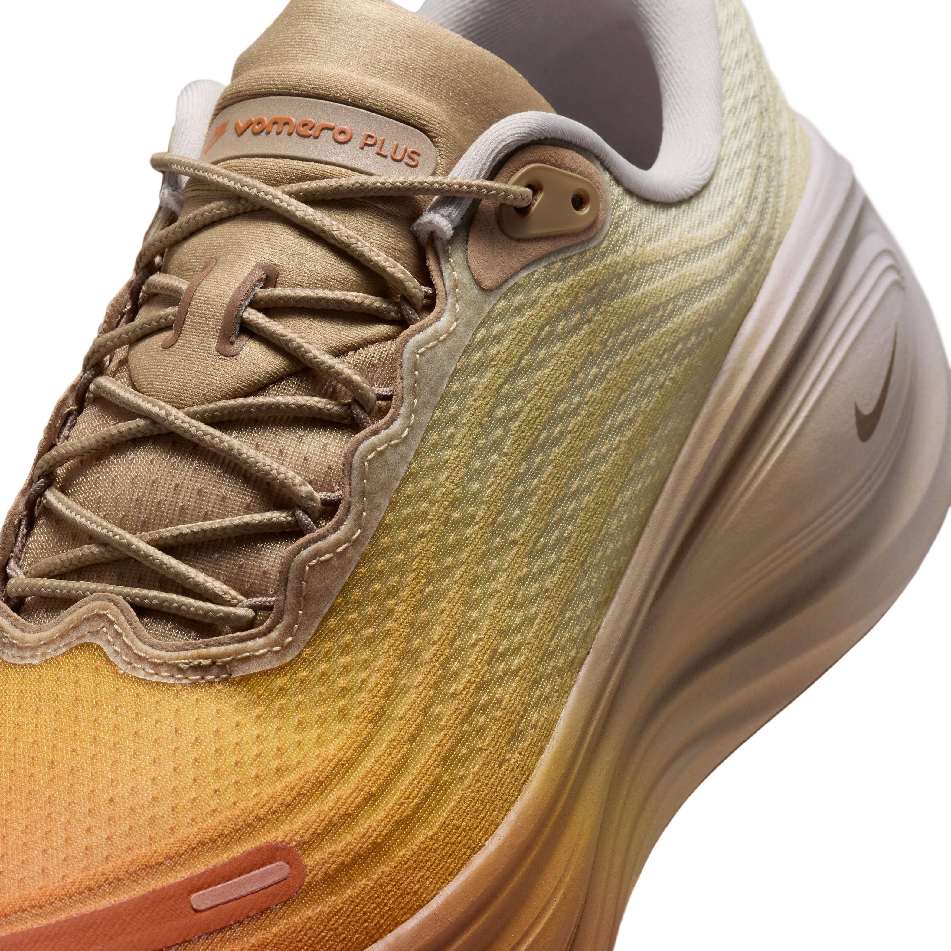 Nike Vomero Plus Cheat Day IV4522-200 side