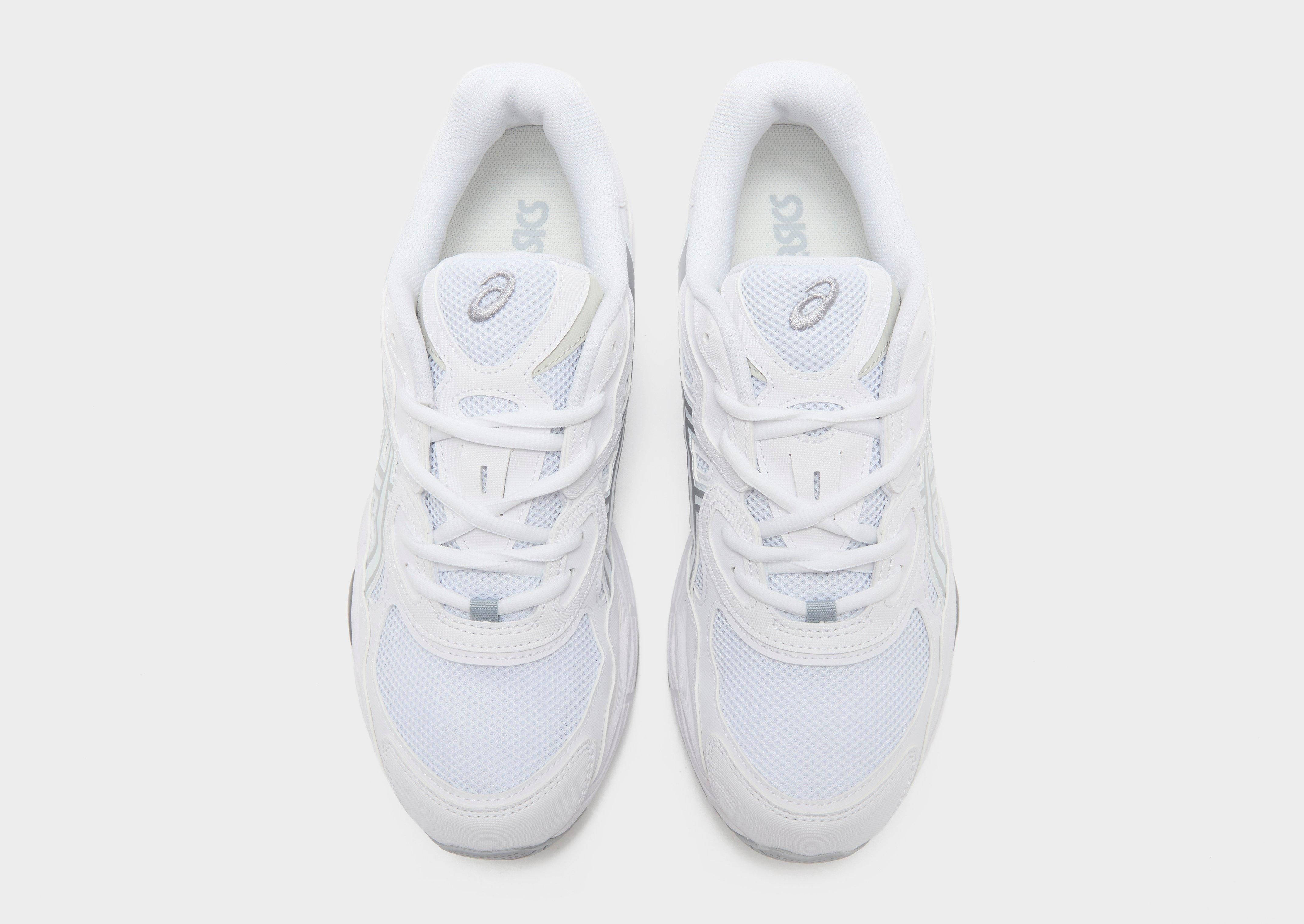 ASICS Gel-NYC White Silver Metallic 798408 middle
