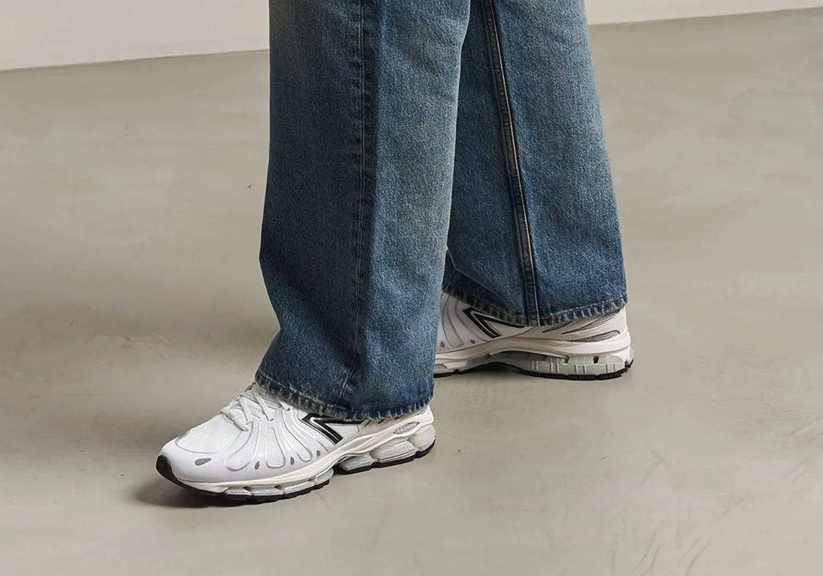 New Balance 1890 White Grey U189032L on foot