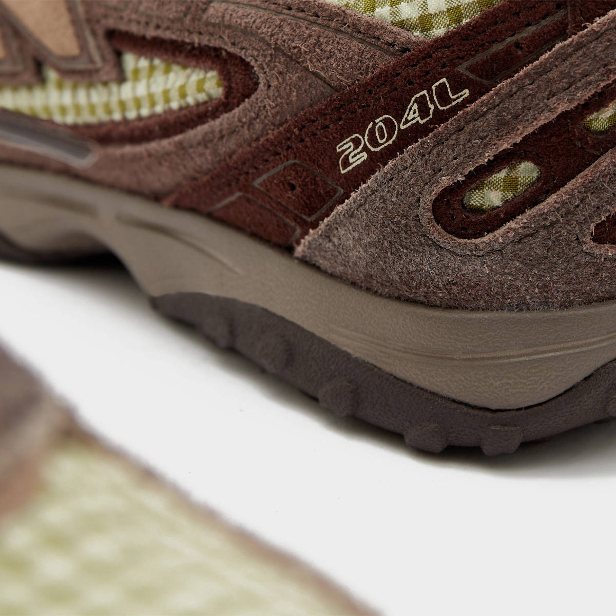 New Balance 204L Picnic Print Size_ Exclusive Detail