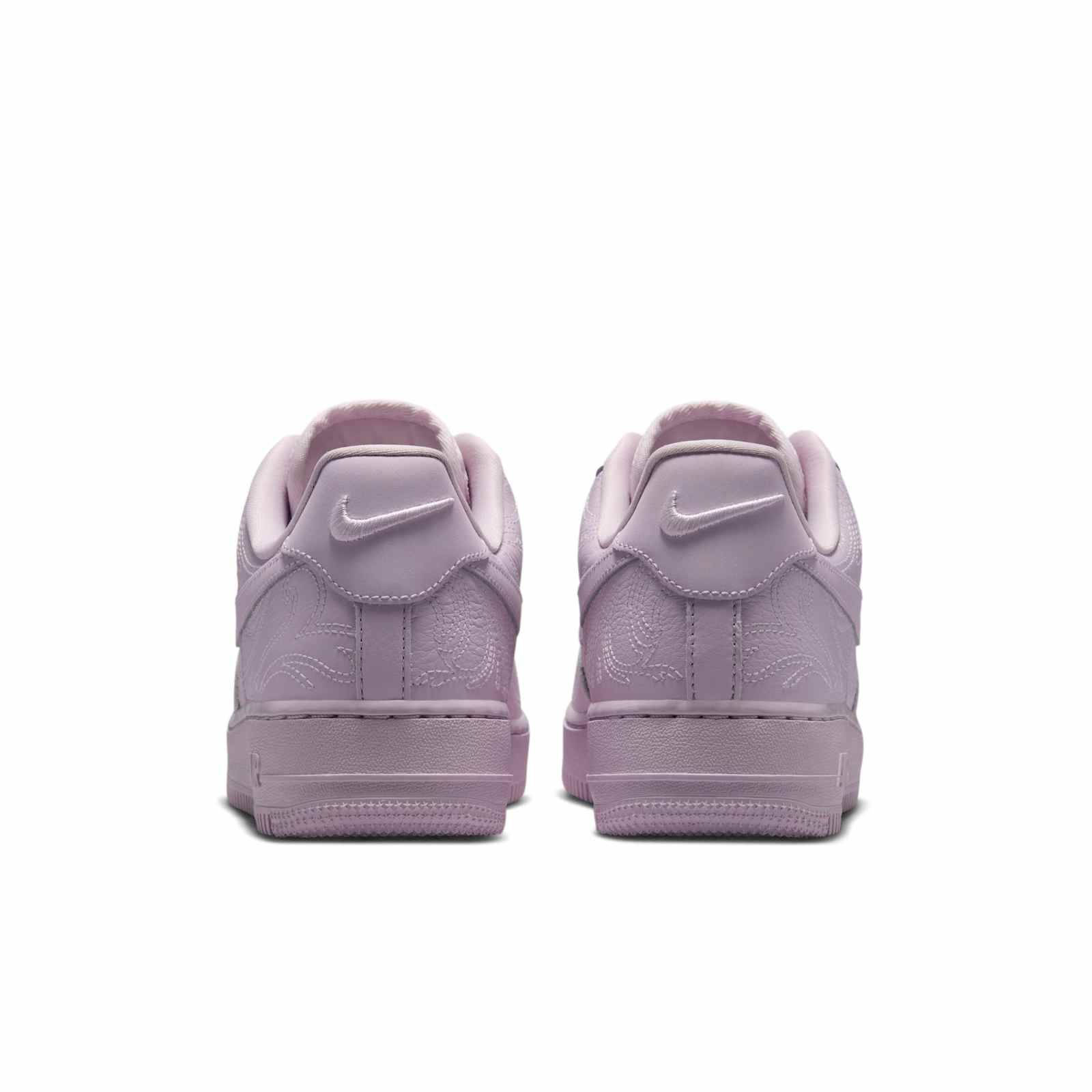 Nike Air Force 1 07 Bleached Lilac IO4842-500 back