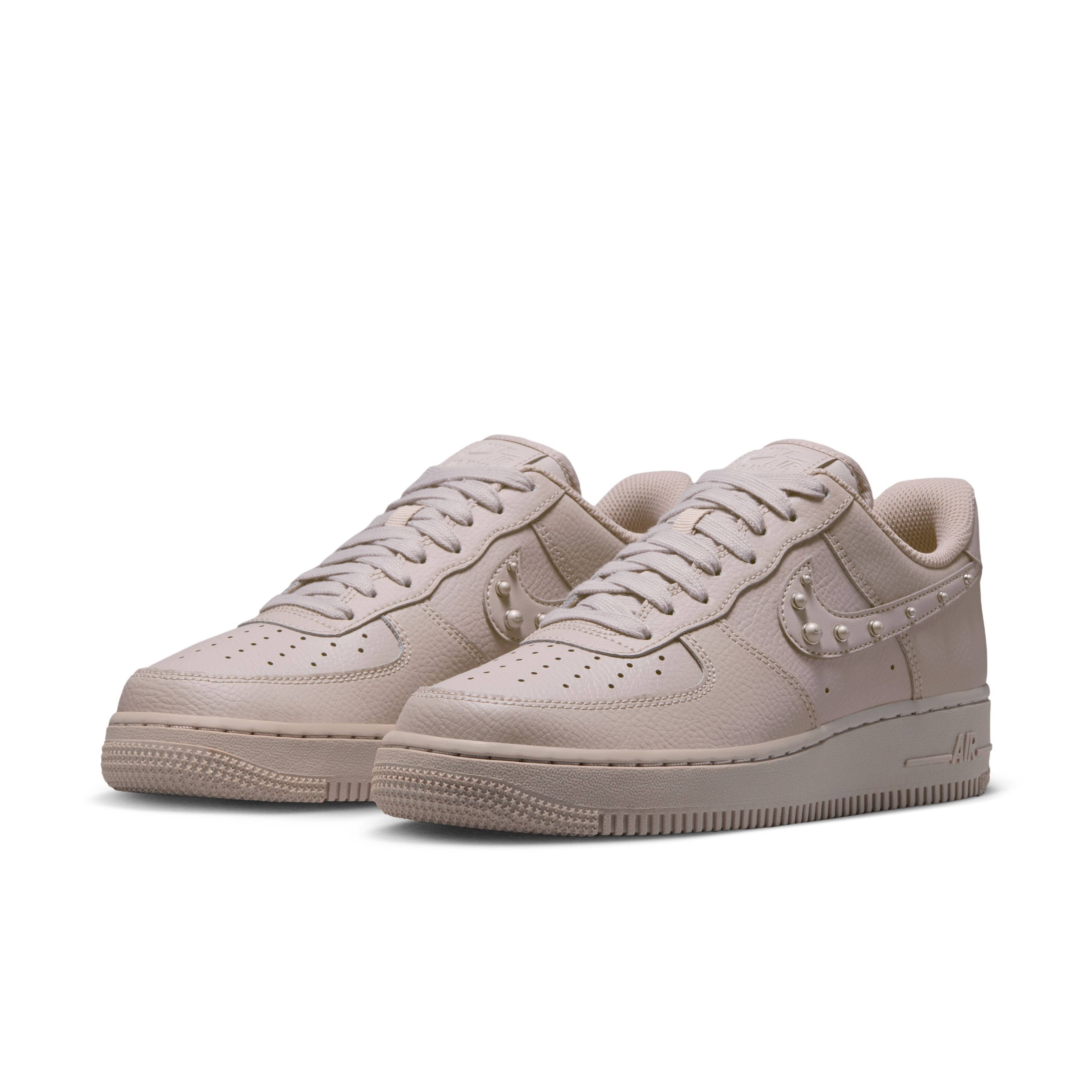Nike Air Force 1 07 Cream II Metallic Silver IU7557-236 front