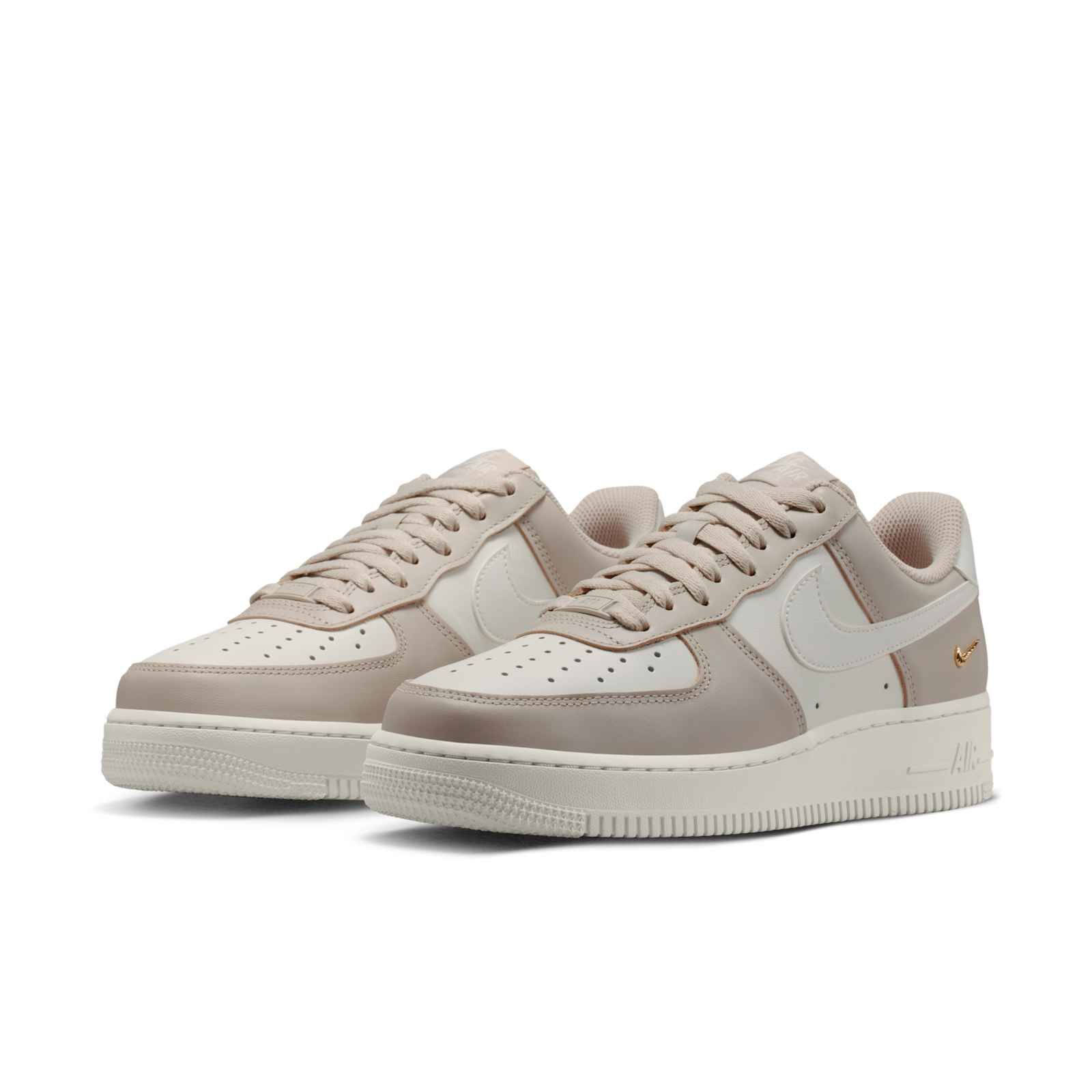 Nike Air Force 1 07 Cream Metallic Gold IV5197-200 front