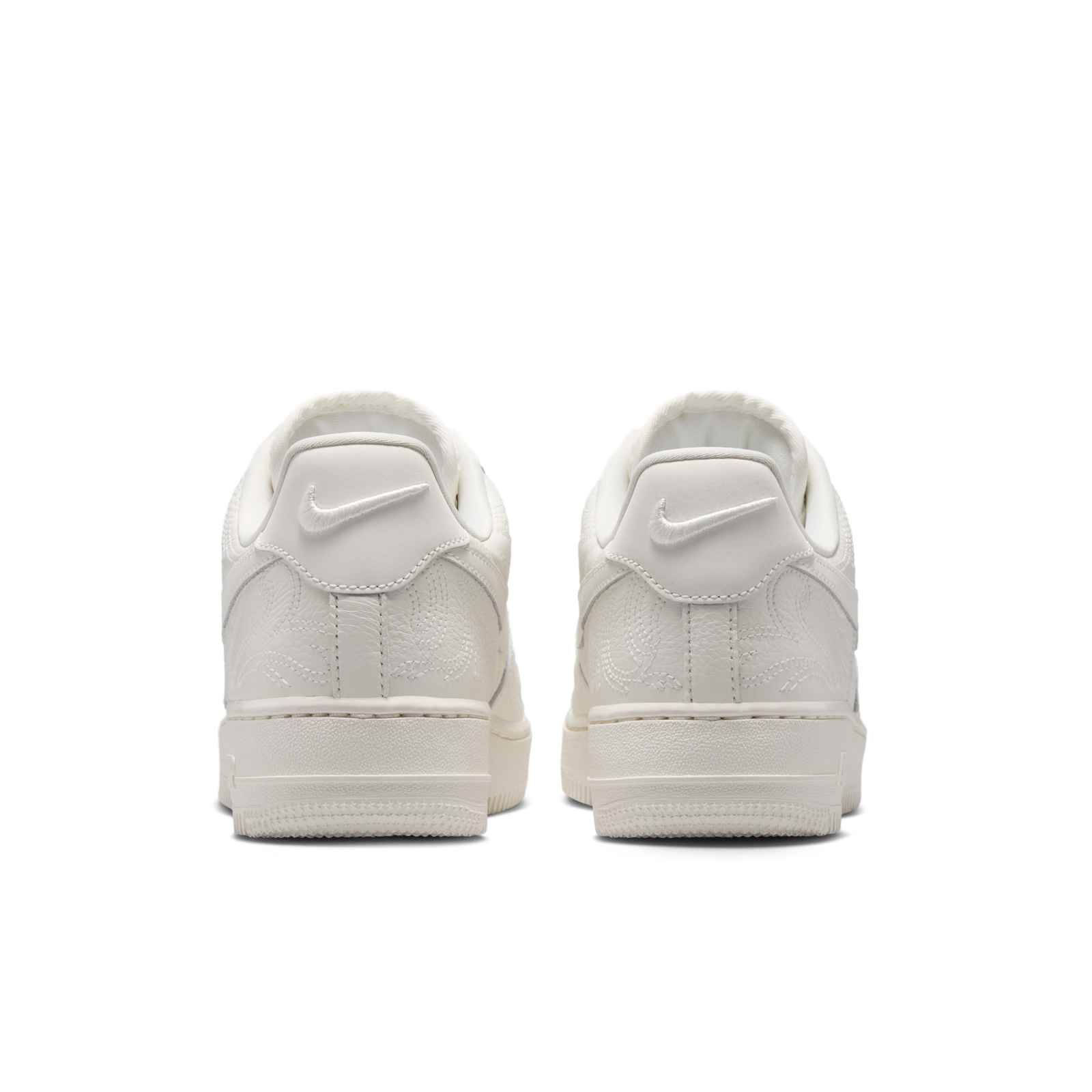 Nike Air Force 1 07 Sail White IO4842-100 back