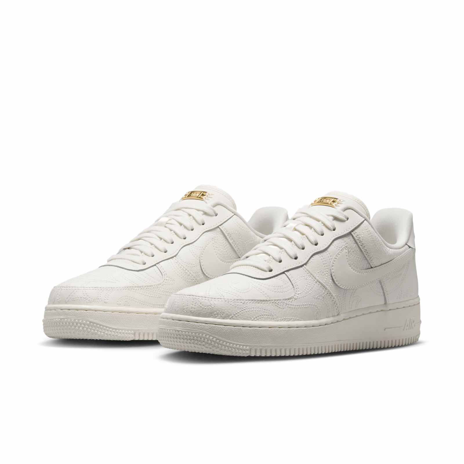 Nike Air Force 1 07 Sail White IO4842-100 front