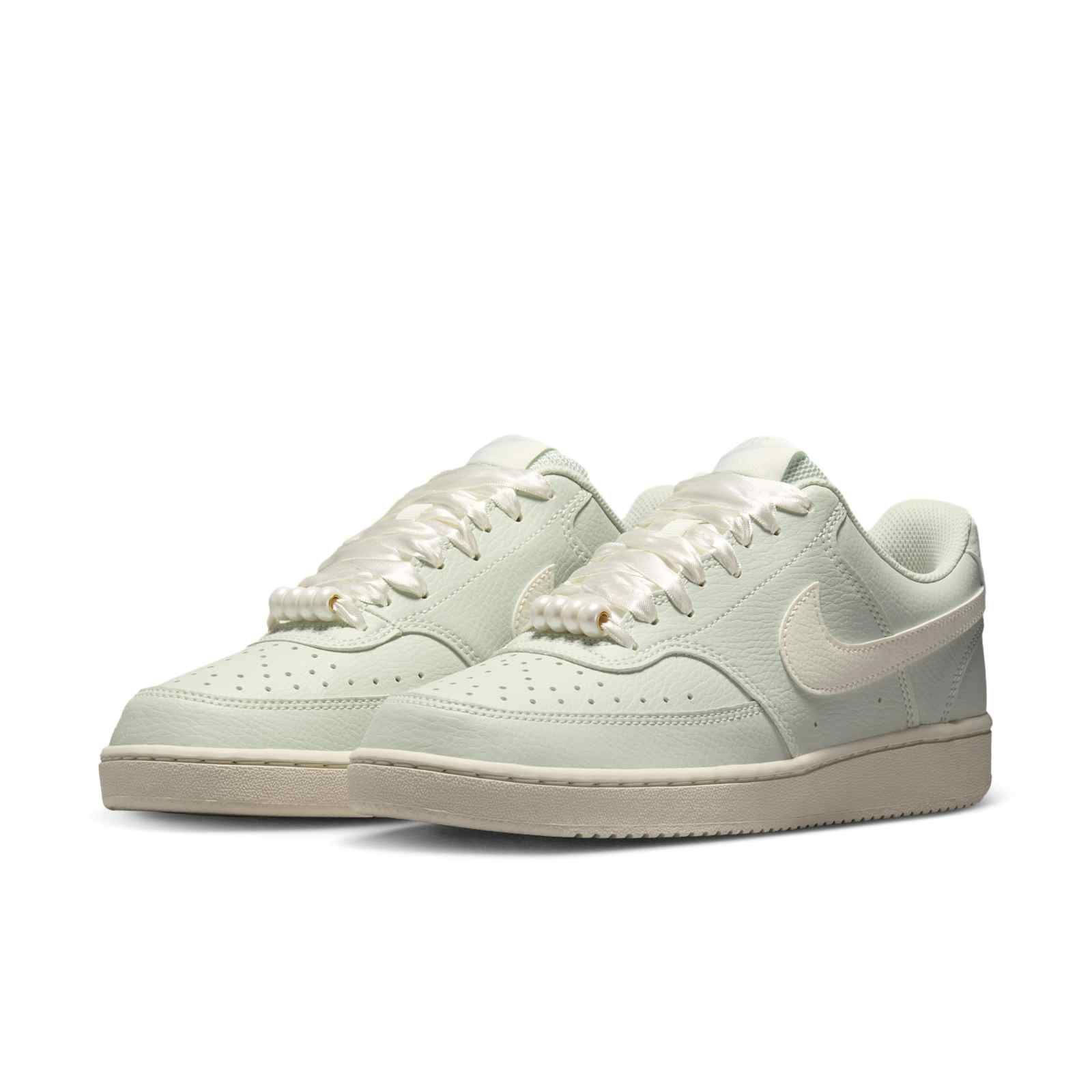 Nike Court Vision Low Spruce Aura Sail IB6652-002 front
