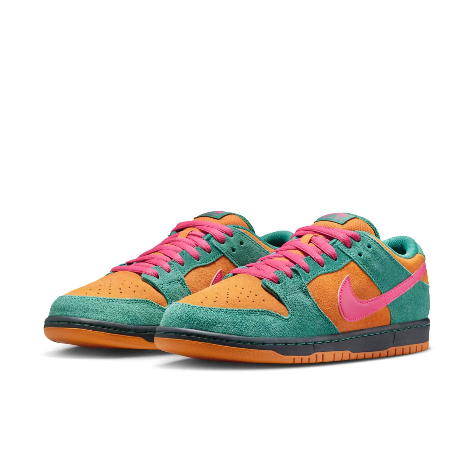 Nike SB Dunk Low Pro Green Noise Watermelon HQ1625-301 front