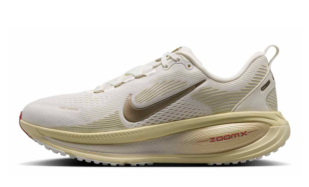 Nike Vomero 18 Sail Light Khaki